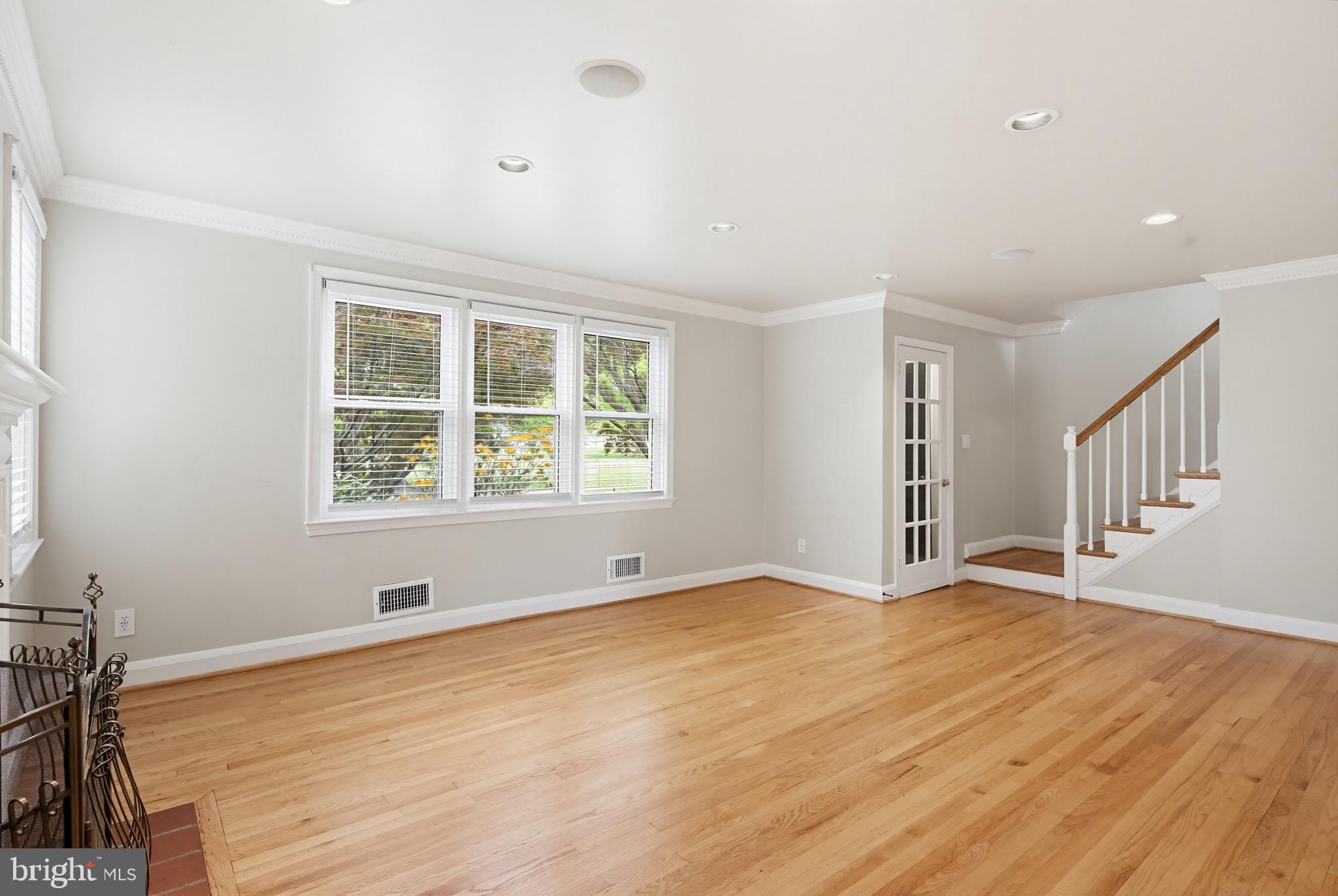 LOCH RAVEN MANOR - Residential