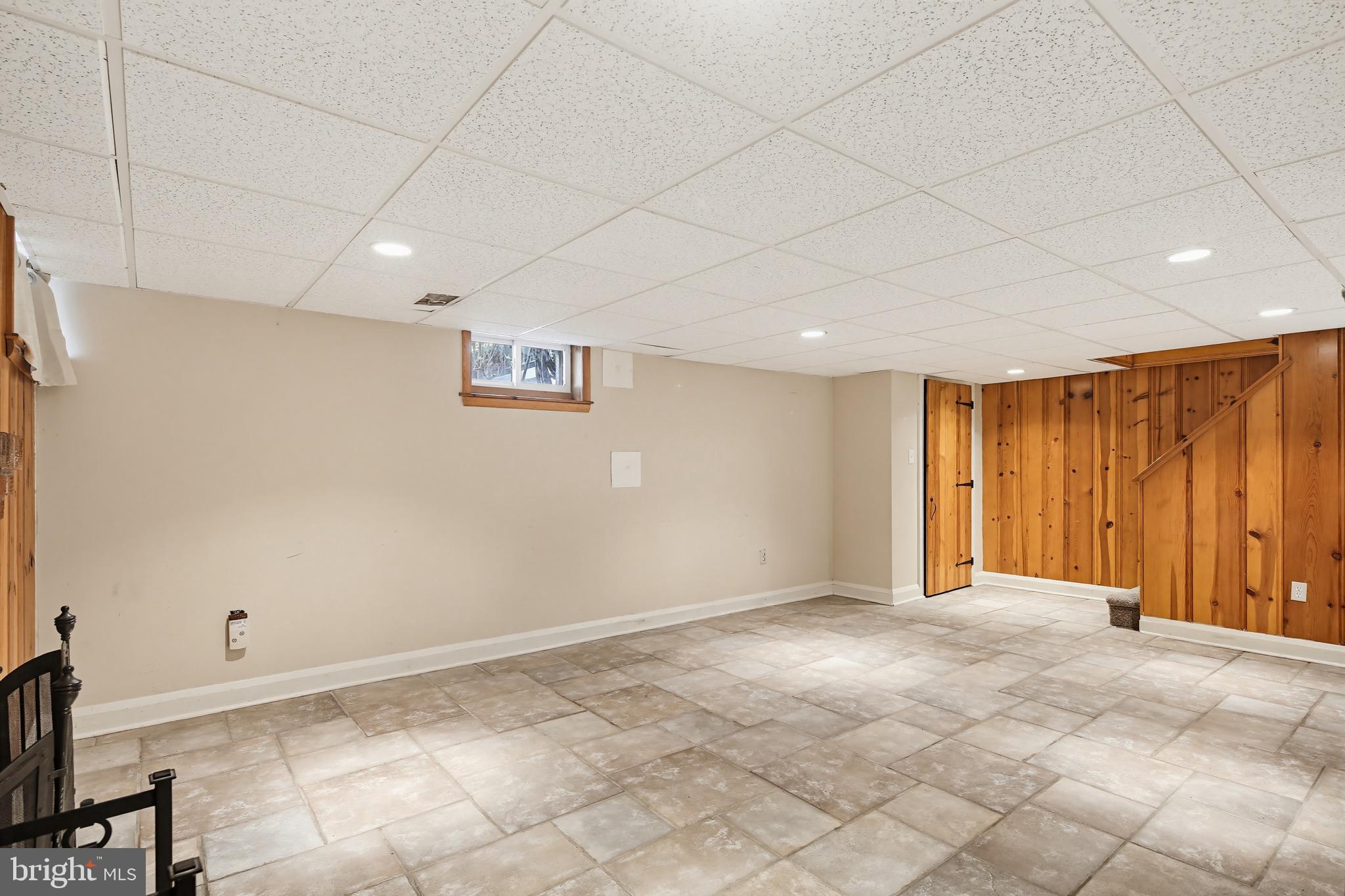 LOCH RAVEN MANOR - Residential