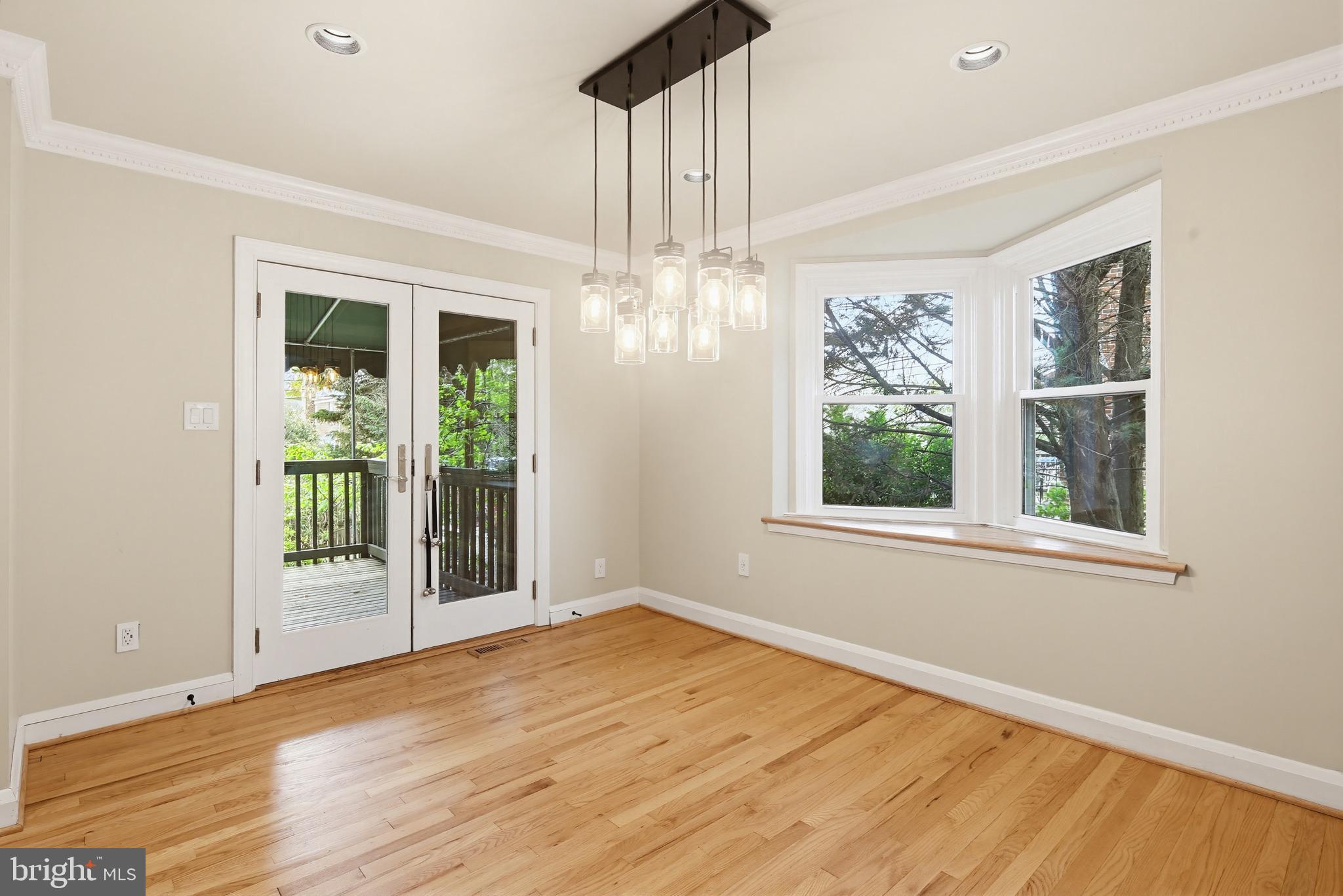 LOCH RAVEN MANOR - Residential