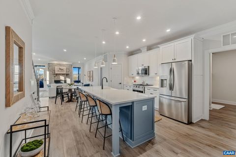 Townhouse For Sale - 196 Marcella St<br/> Albemarle County, CHARLOTTESVILLE, VA 22911