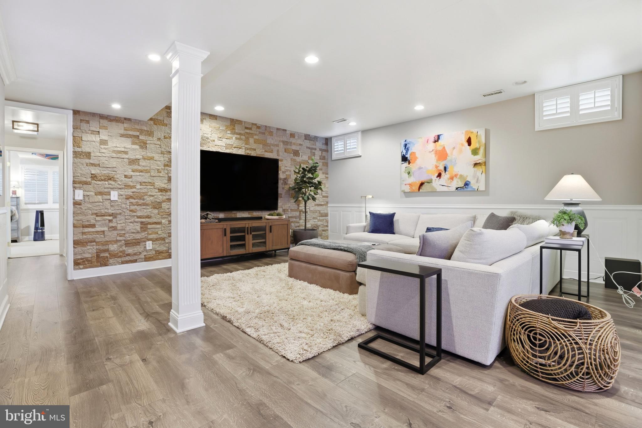 ST MARGARETS LANDING - Residential