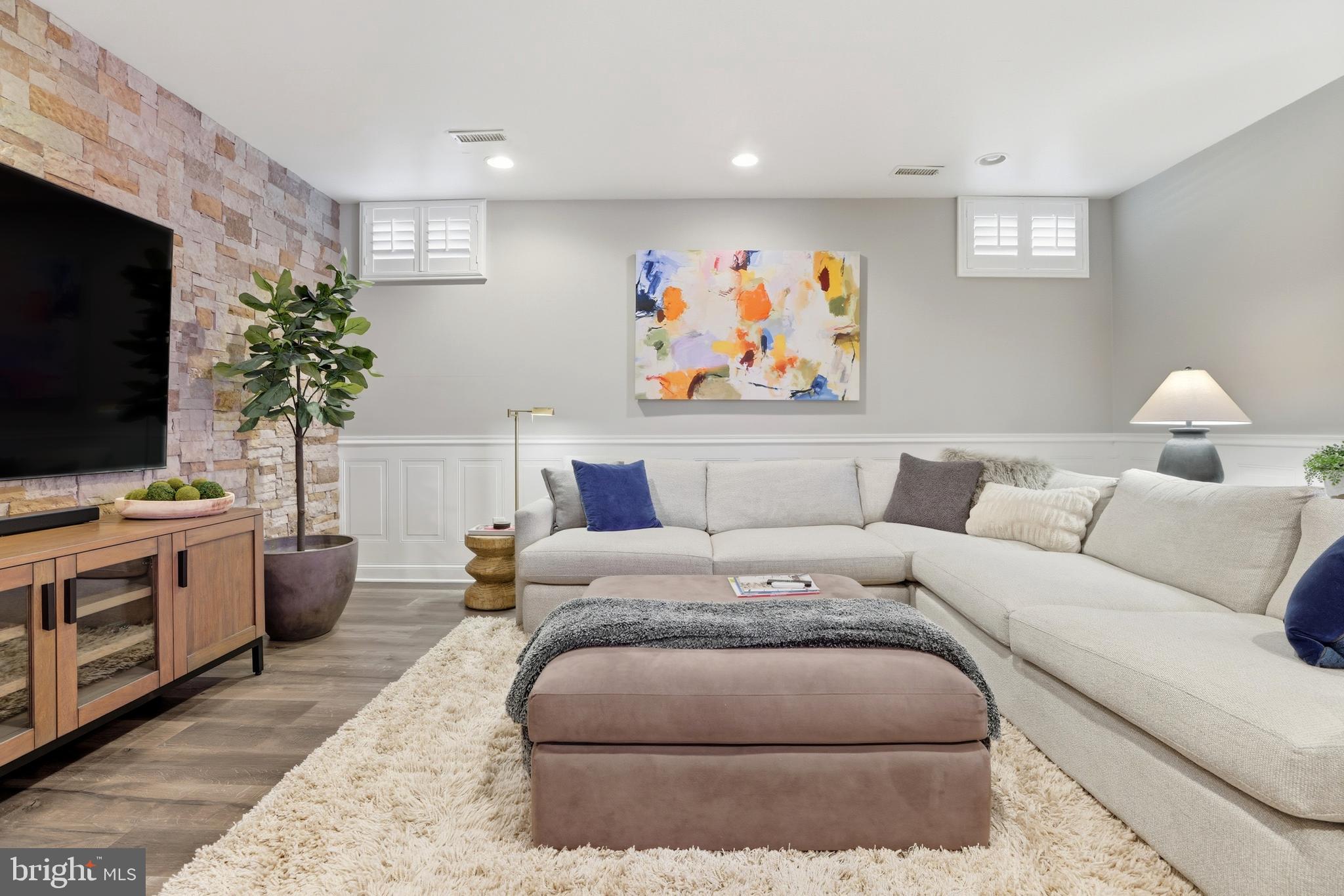 ST MARGARETS LANDING - Residential