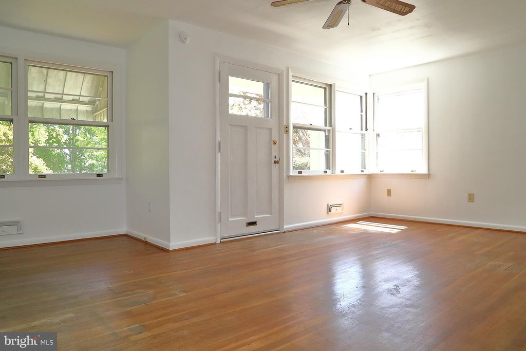 Photo of 931 Hager Street, LANCASTER, PA 17603 (MLS # PALA2086830)