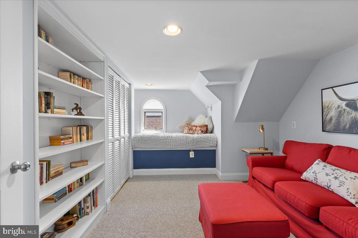 NORTH CHESAPEAKE BEACH - Residential