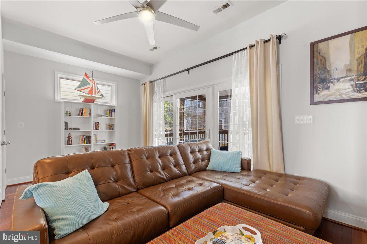 NORTH CHESAPEAKE BEACH - Residential