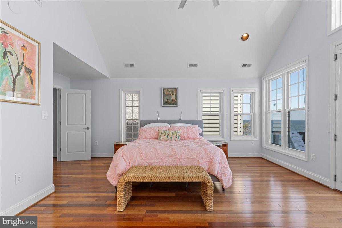 NORTH CHESAPEAKE BEACH - Residential