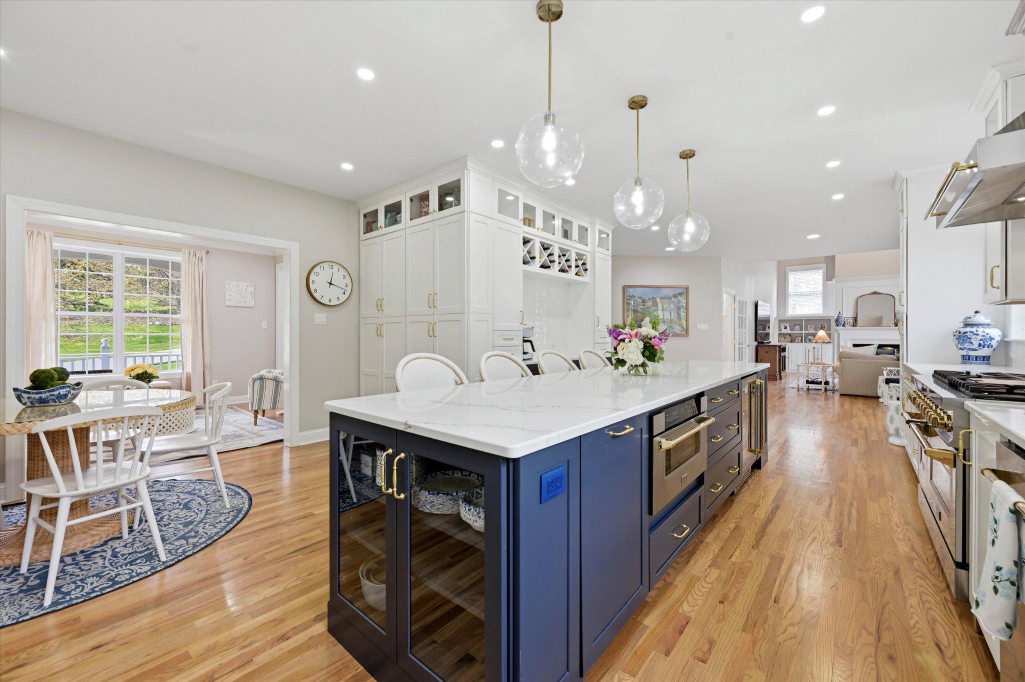 AUBURN HILLS - Residential
