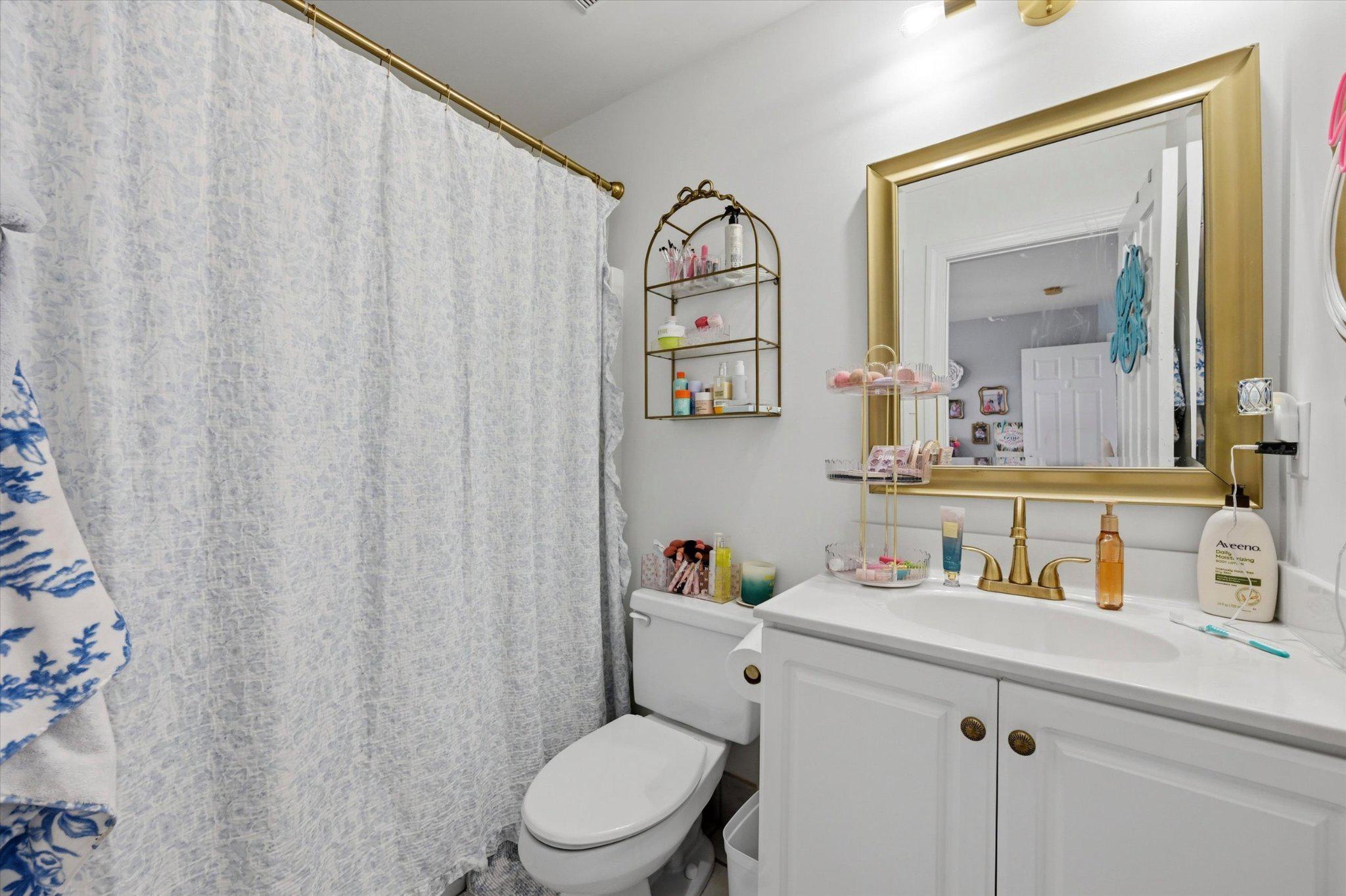 AUBURN HILLS - Residential
