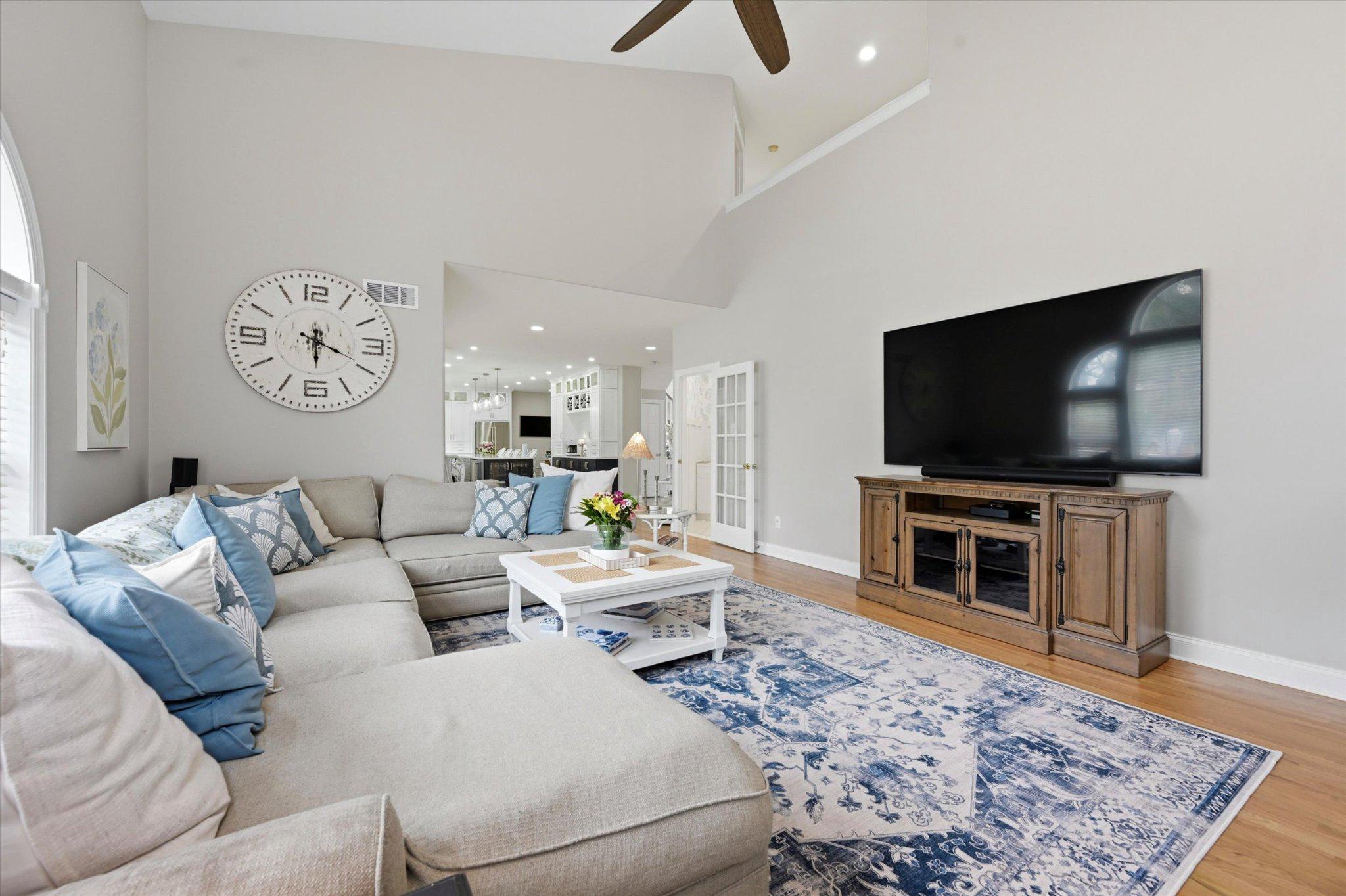 AUBURN HILLS - Residential
