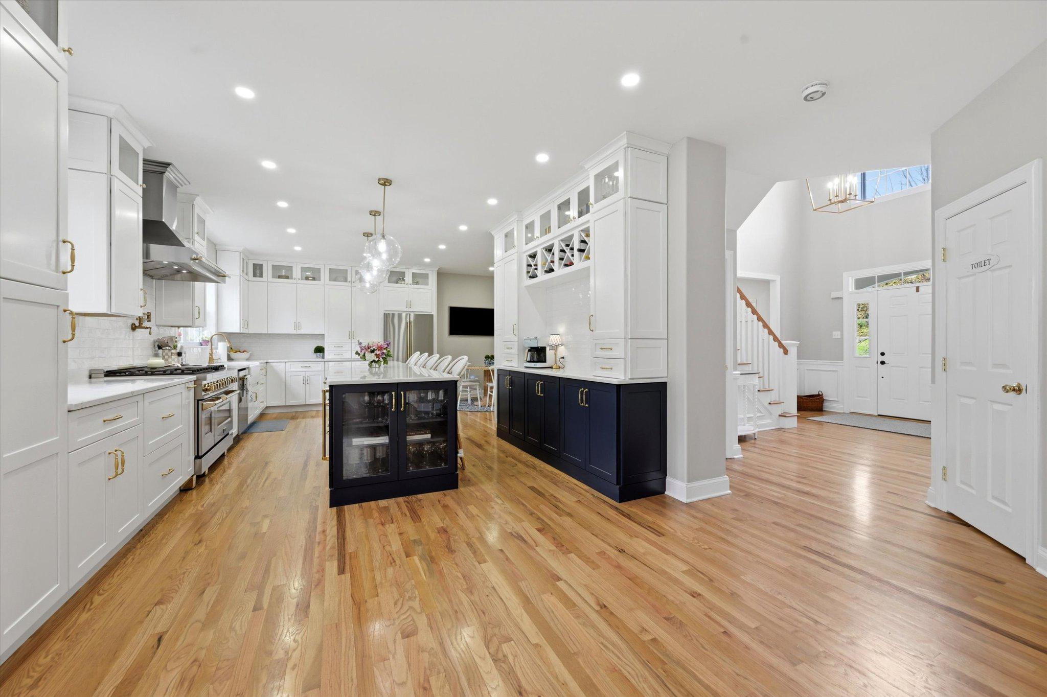 AUBURN HILLS - Residential