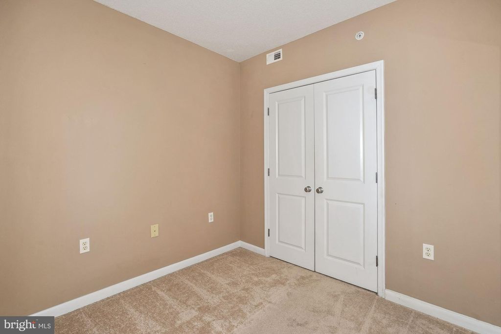 Photo of 851 N Glebe Road #1809, ARLINGTON, VA 22203 (MLS # VAAR2065420)