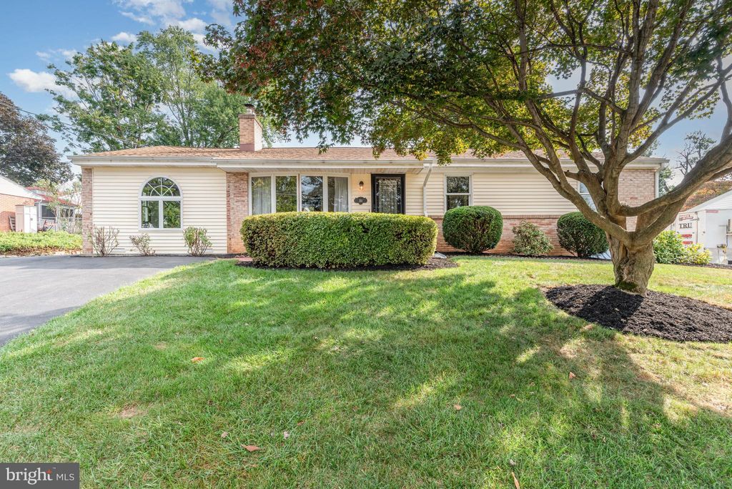 Photo of 311 Mount Allen Dr, MECHANICSBURG, PA 17055 (MLS # PACB2046644)