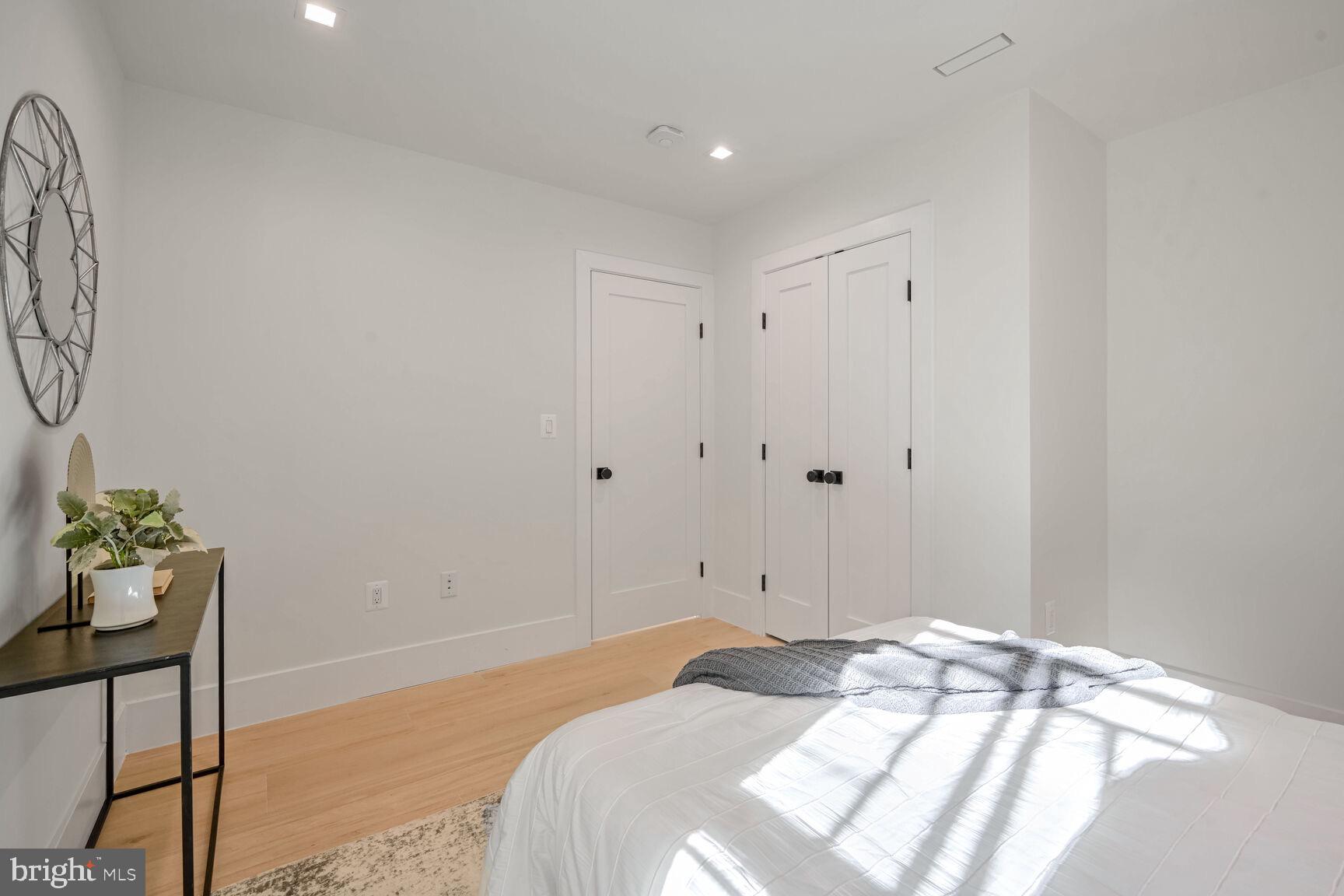 BURLEITH - Residential