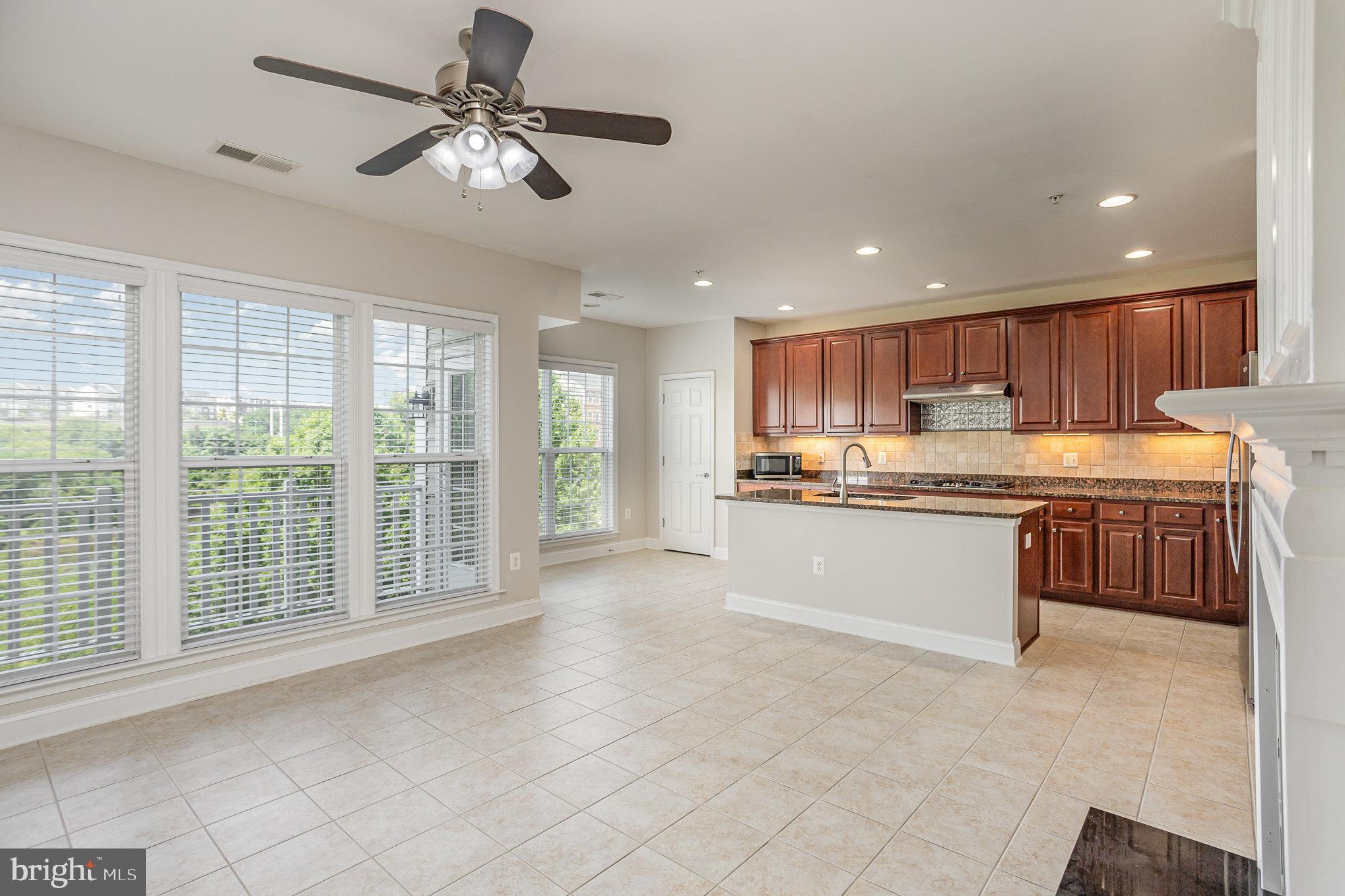 POTOMAC CLUB - Residential