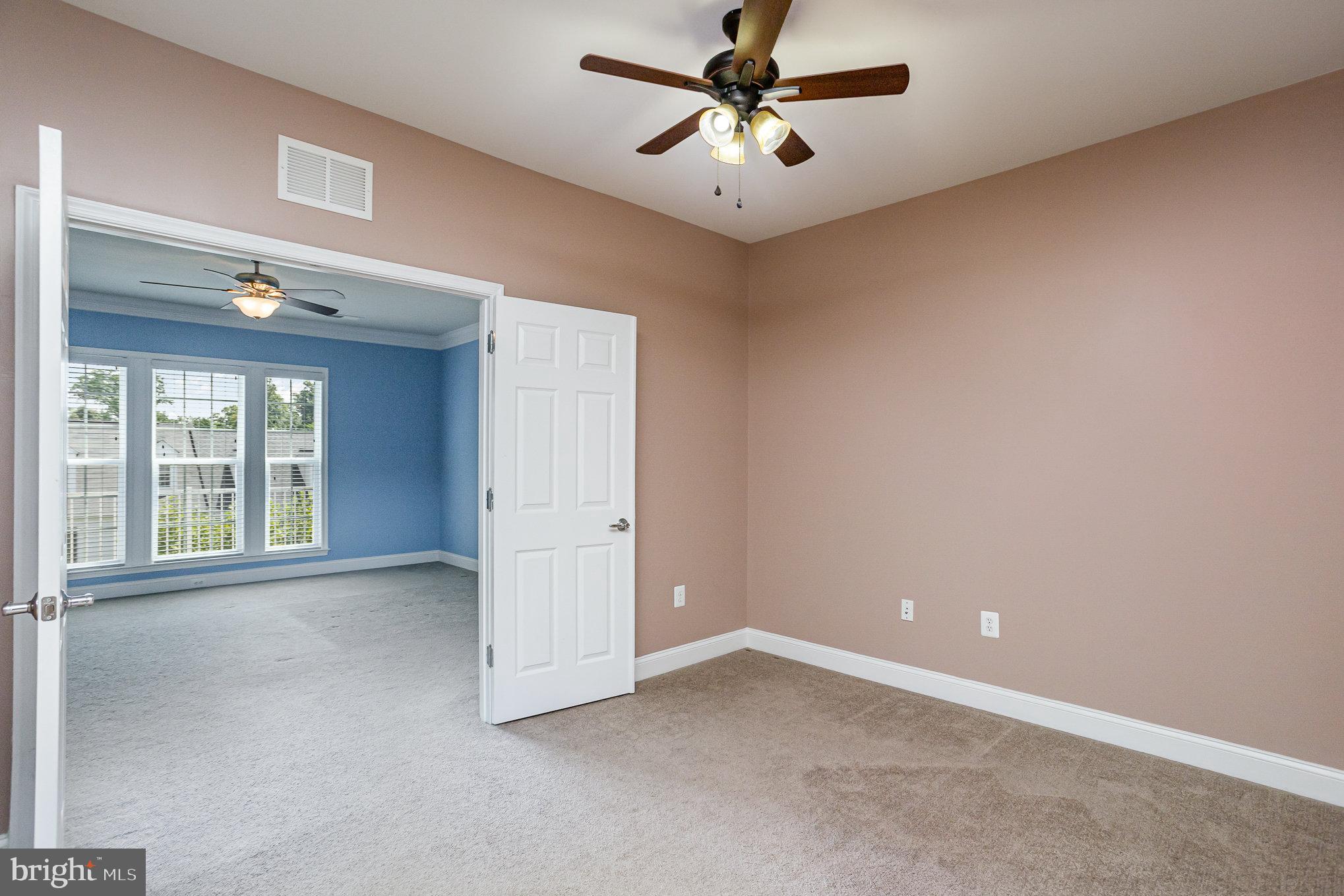 POTOMAC CLUB - Residential