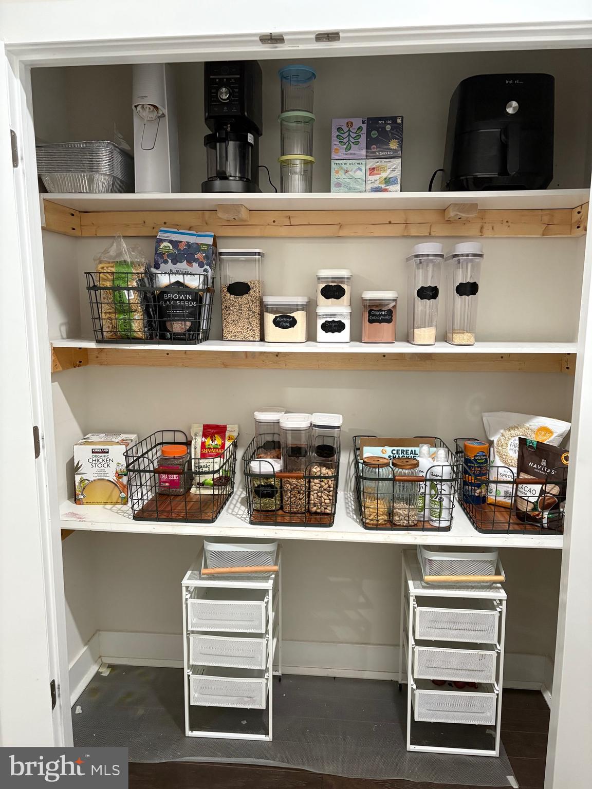 LOCHIEL FARM - Residential Lease