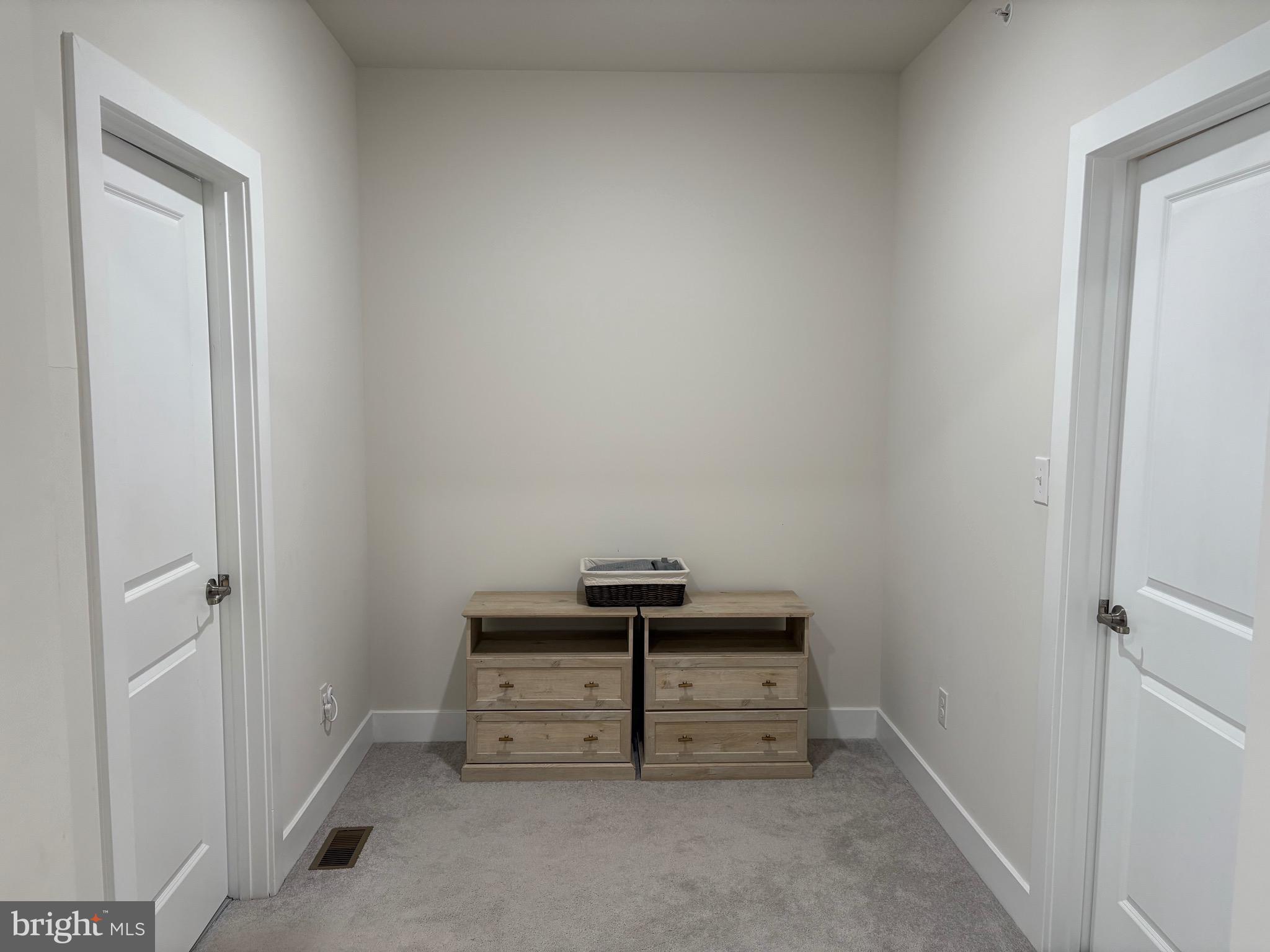 LOCHIEL FARM - Residential Lease