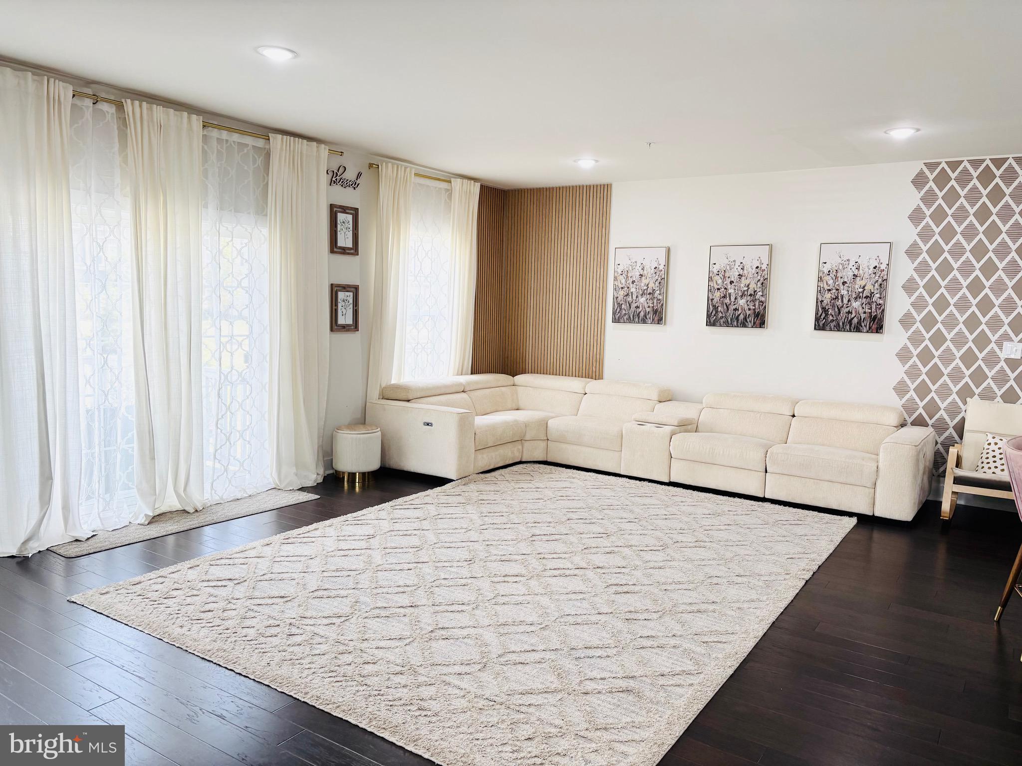 LOCHIEL FARM - Residential Lease