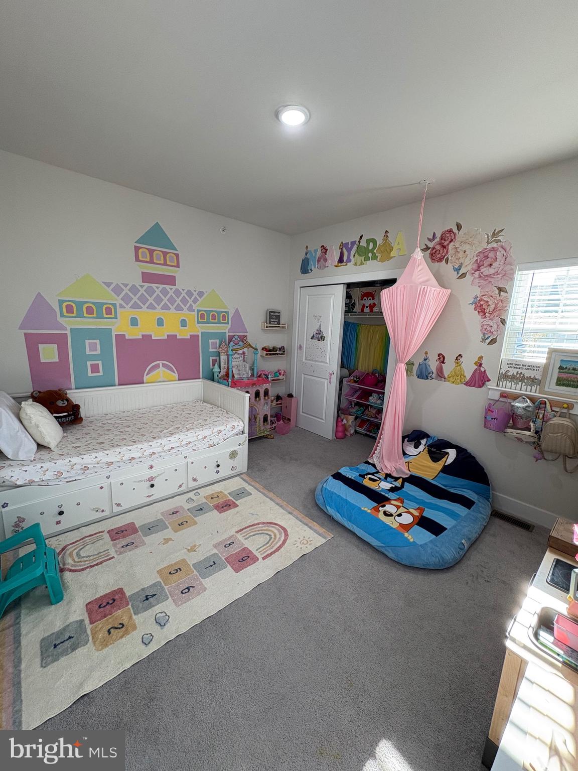 LOCHIEL FARM - Residential Lease