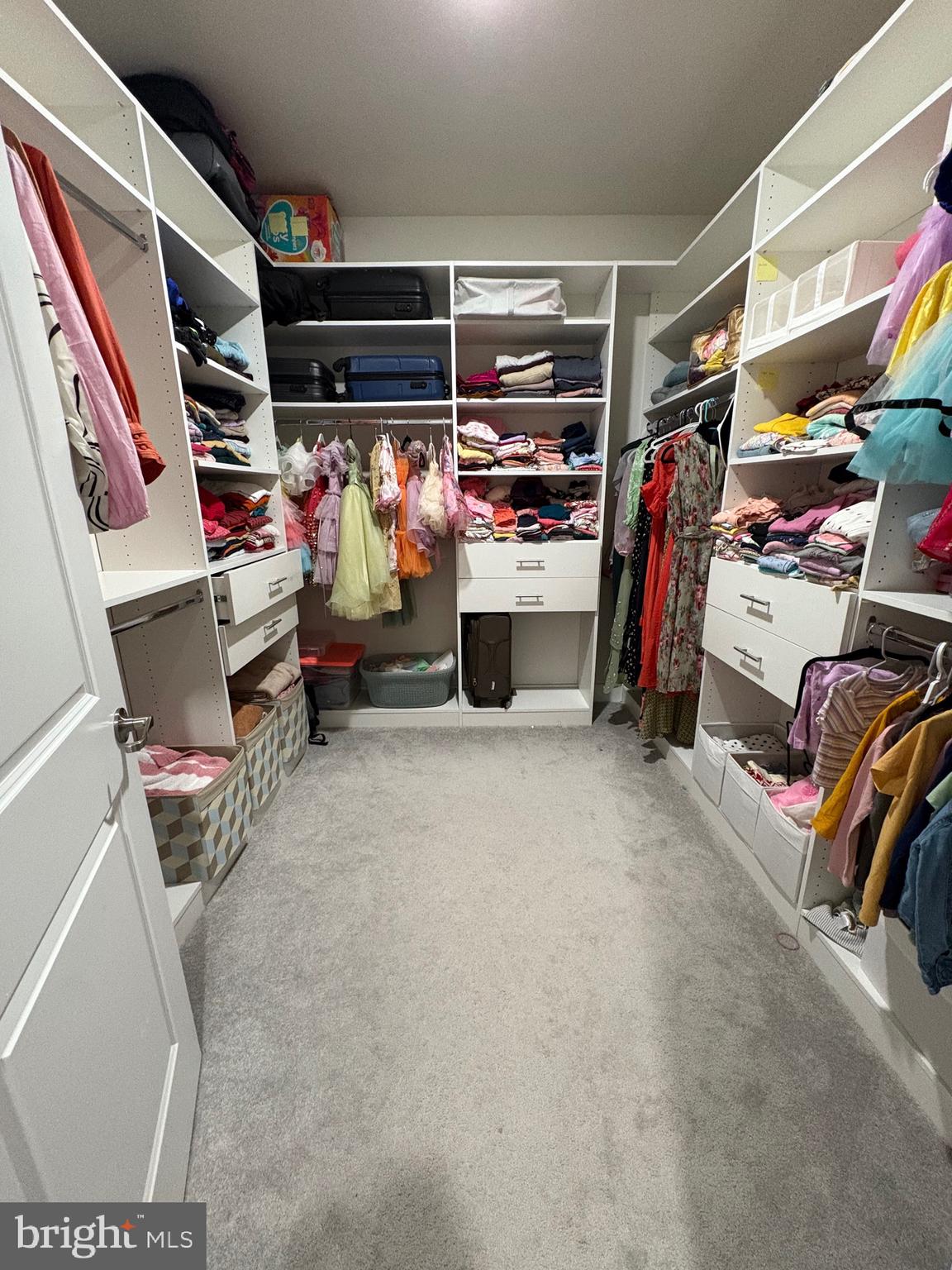 LOCHIEL FARM - Residential Lease