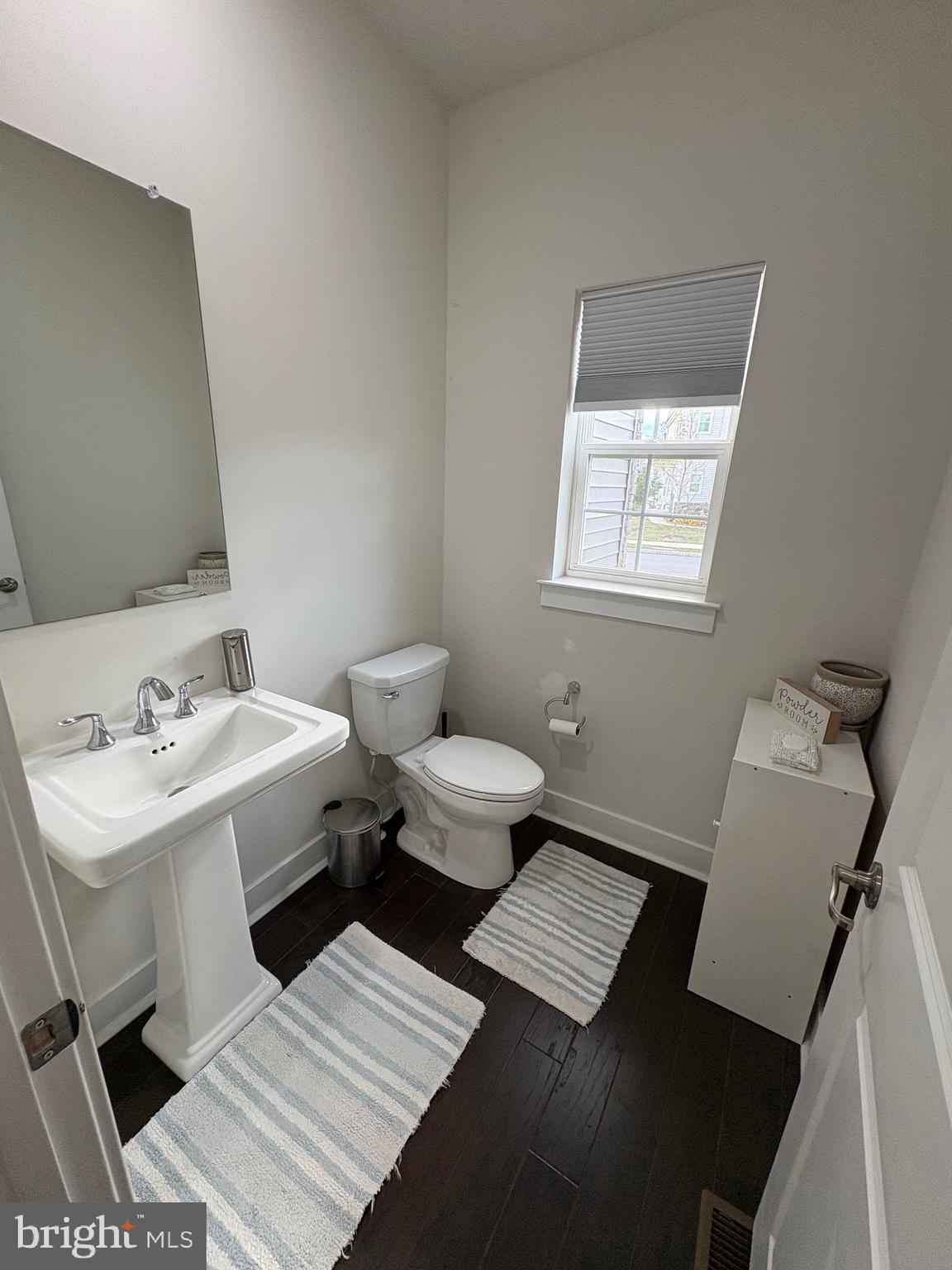 LOCHIEL FARM - Residential Lease