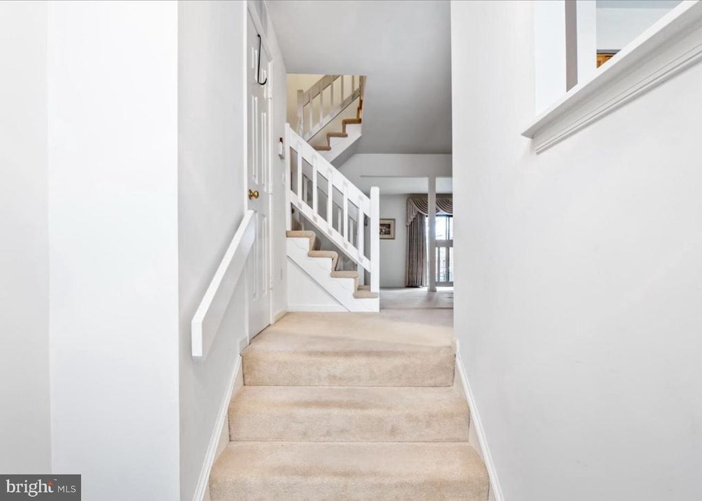 Photo of 6627 Westbury Oaks Court, SPRINGFIELD, VA 22152 (MLS # VAFX2265446)