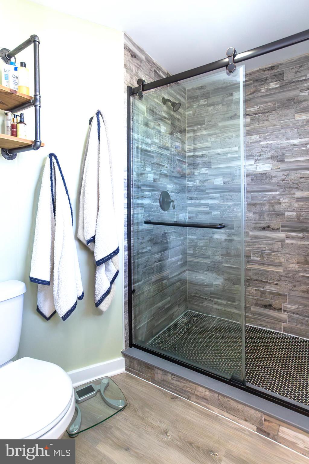 BRENTWOOD PARK - Residential