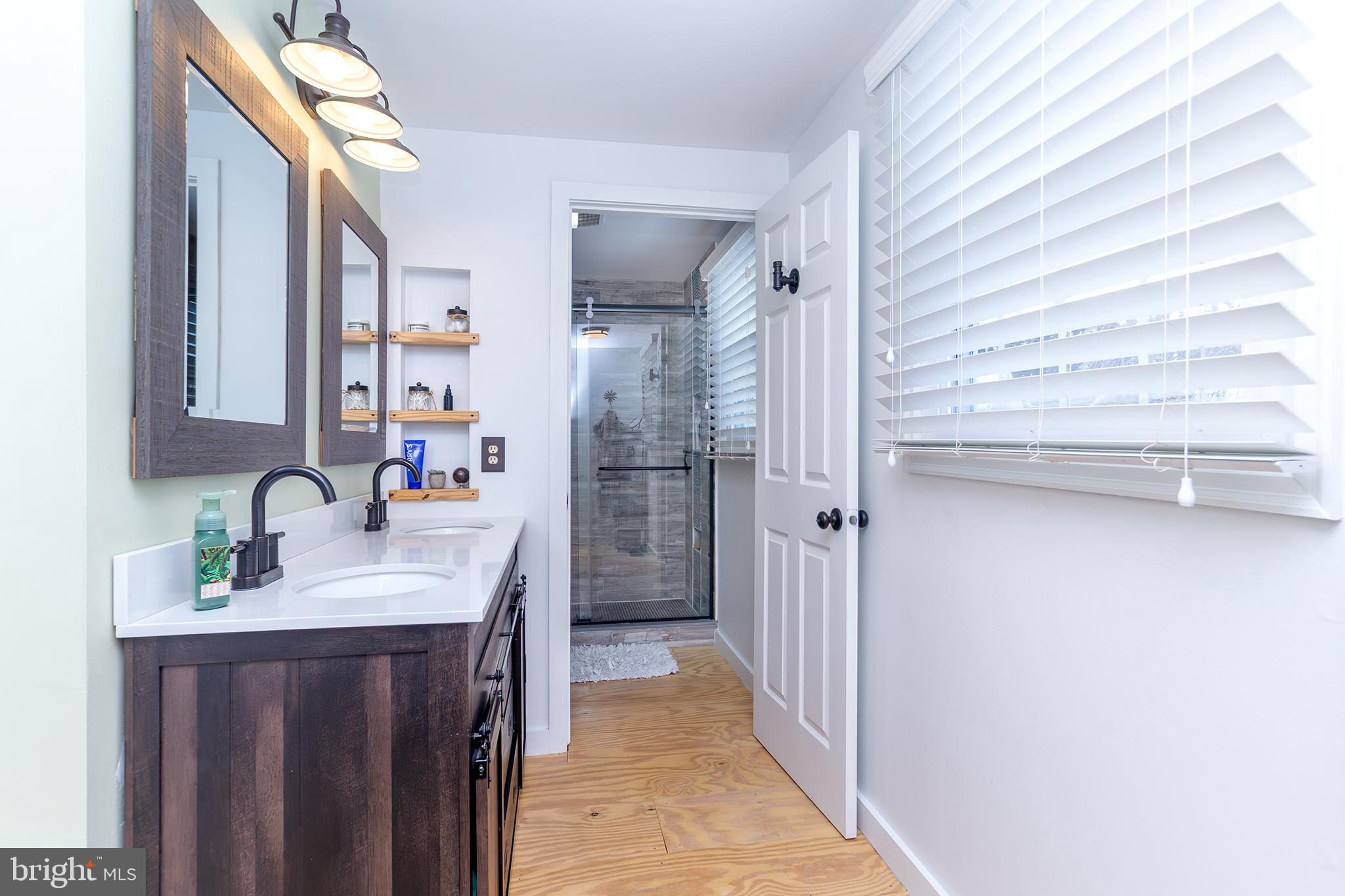 BRENTWOOD PARK - Residential