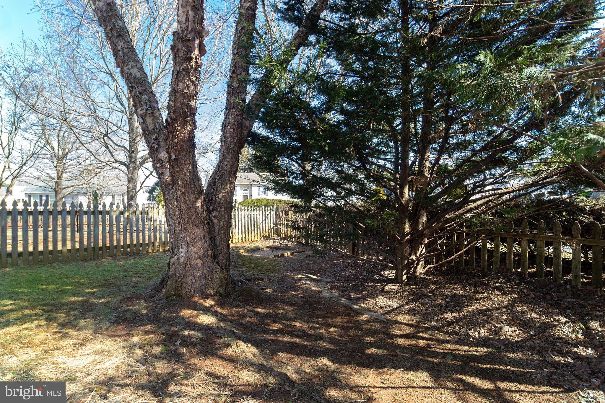 BRENTWOOD PARK - Residential