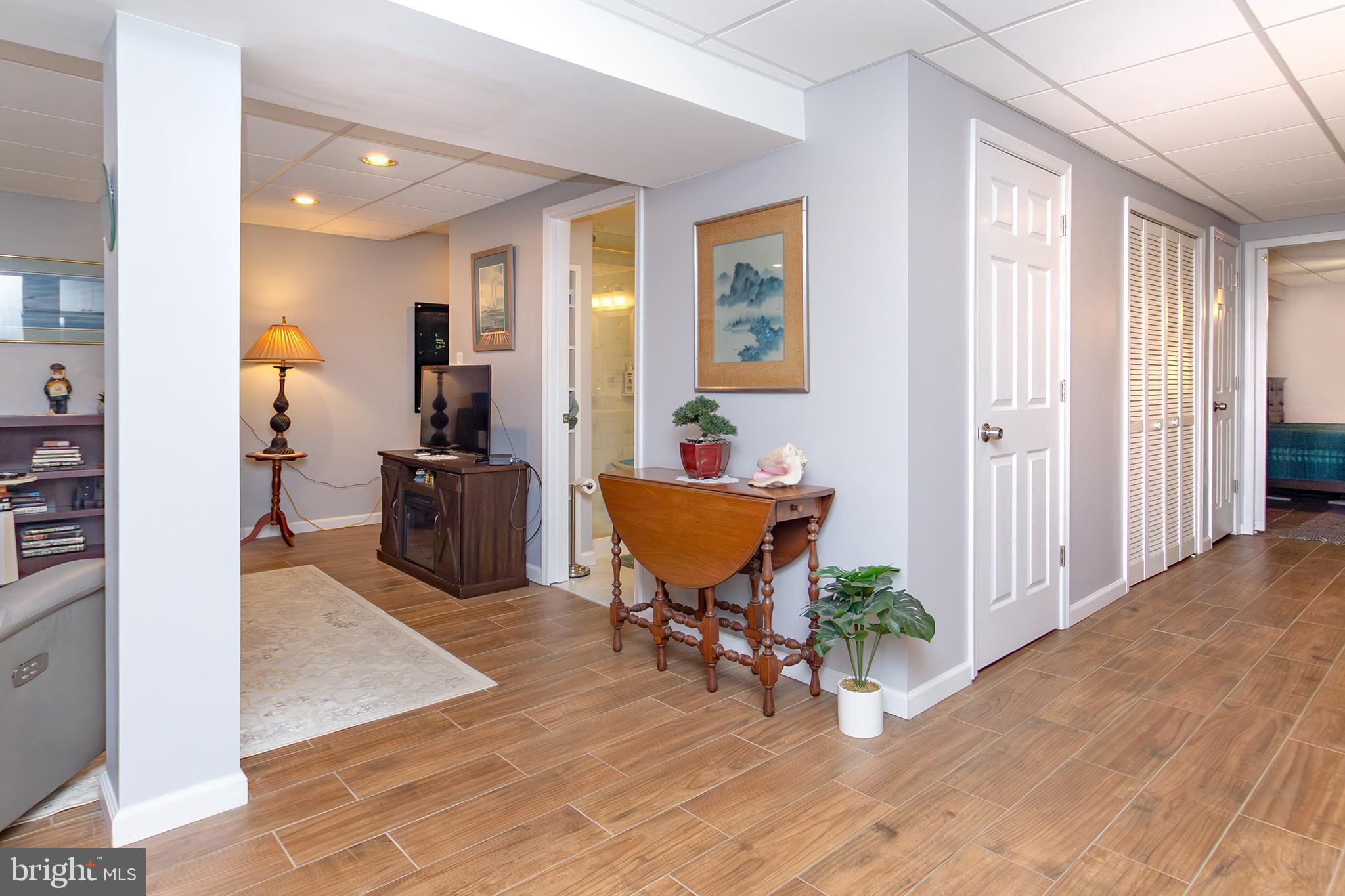 BRENTWOOD PARK - Residential