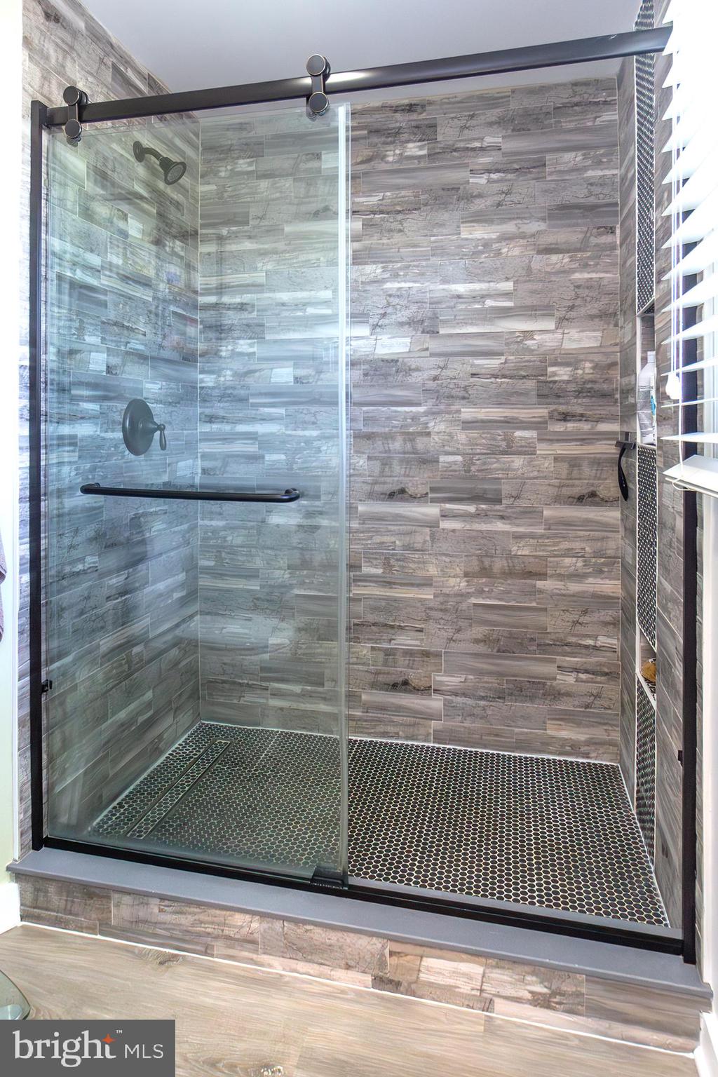 BRENTWOOD PARK - Residential