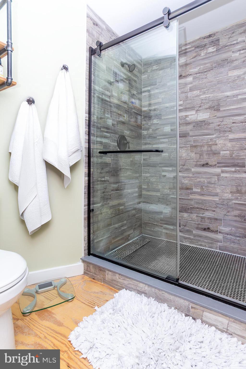 BRENTWOOD PARK - Residential