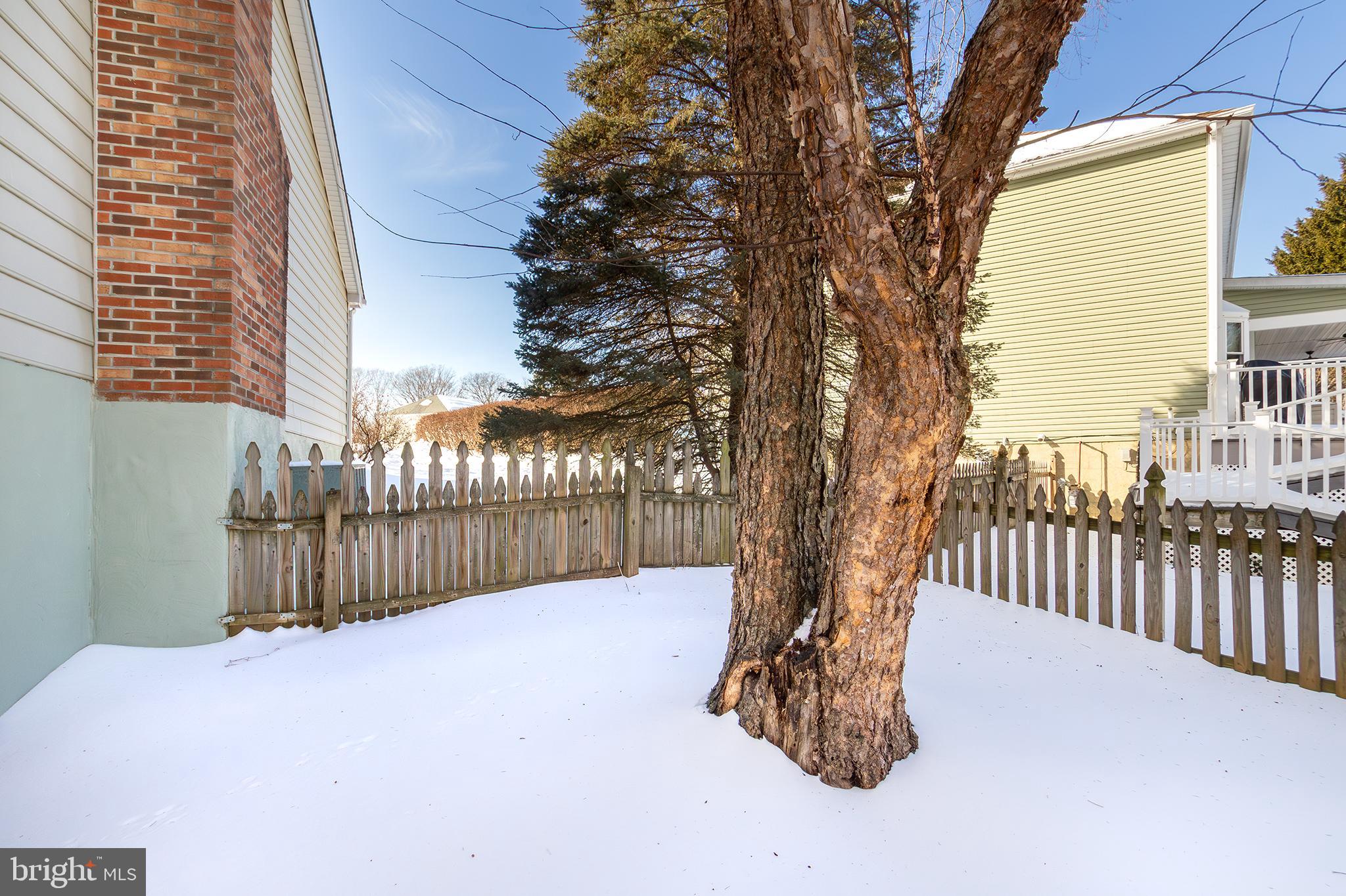 BRENTWOOD PARK - Residential