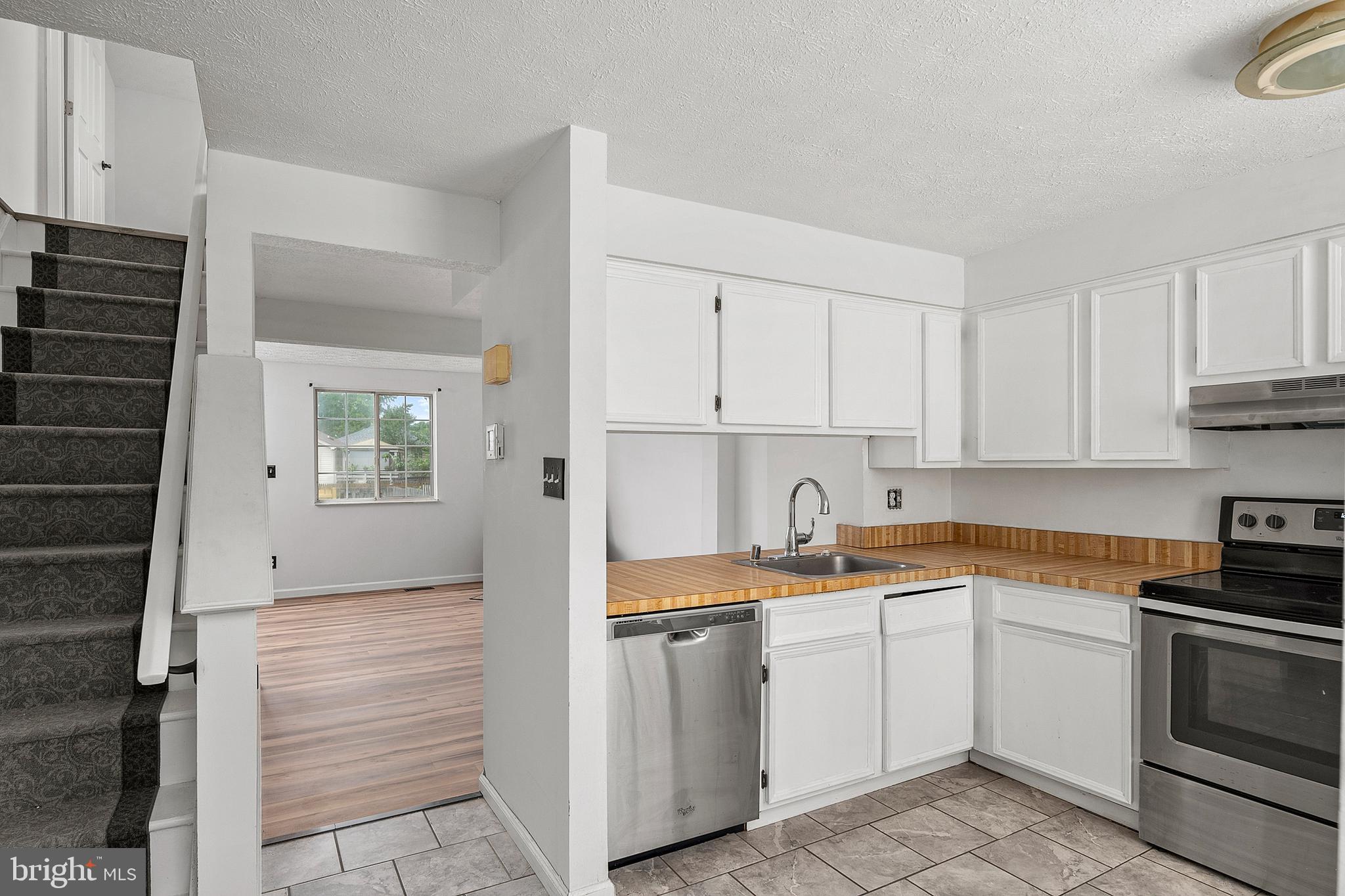 HARMANS WOODS - Residential