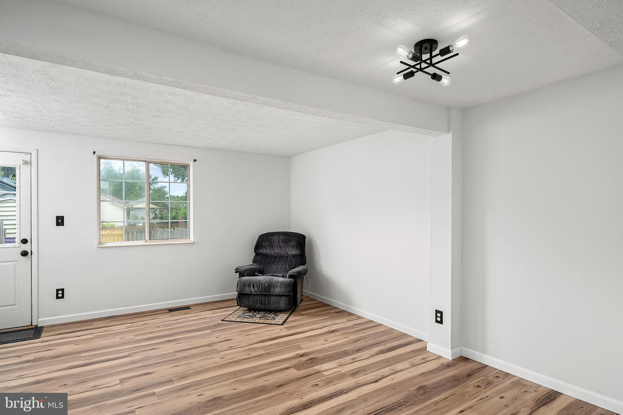 HARMANS WOODS - Residential