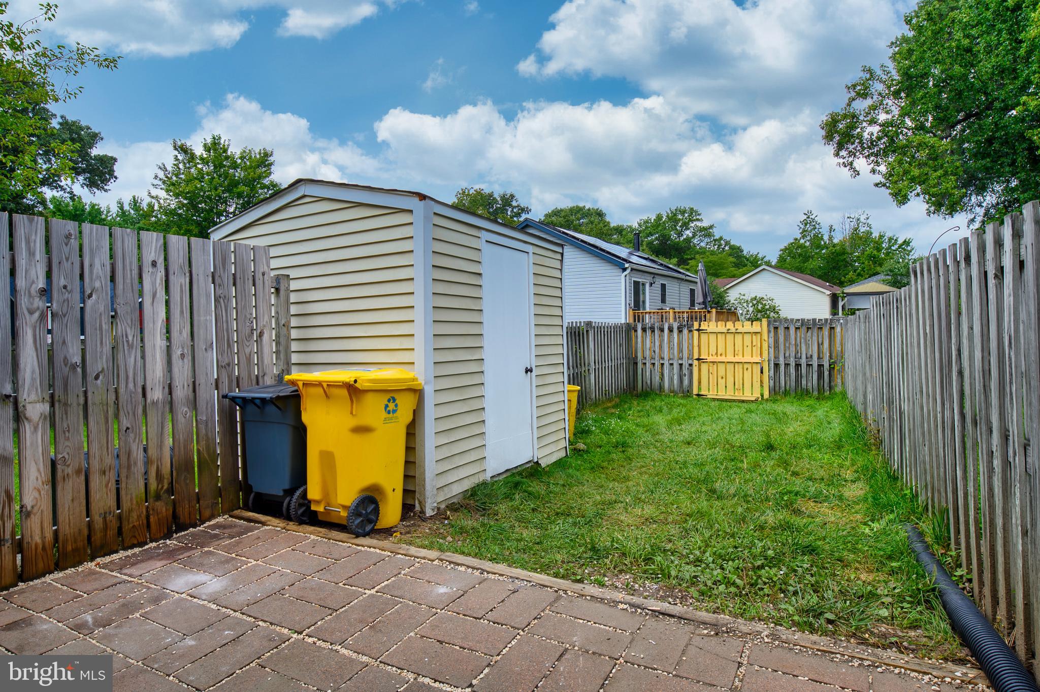 HARMANS WOODS - Residential