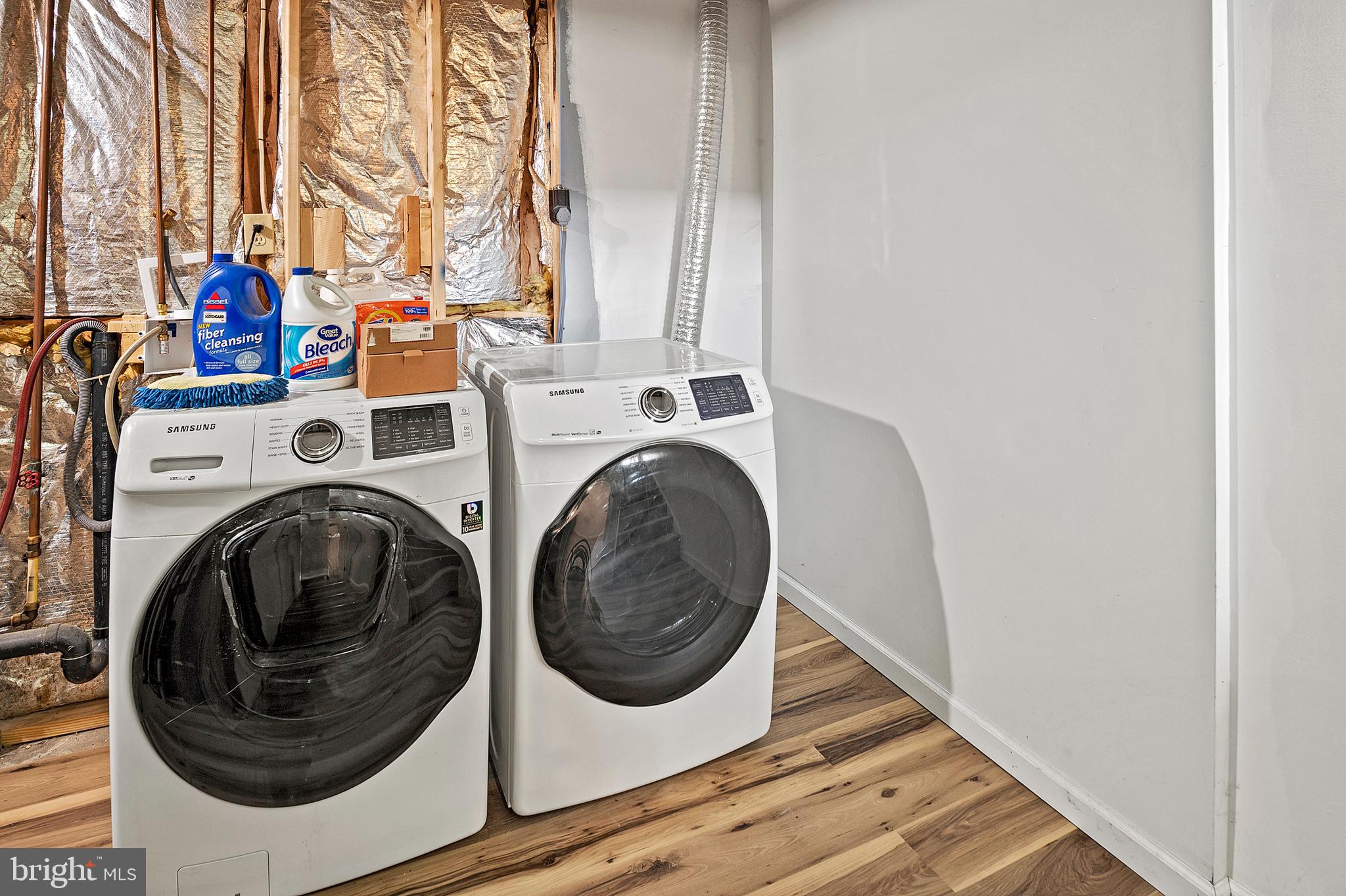 HARMANS WOODS - Residential