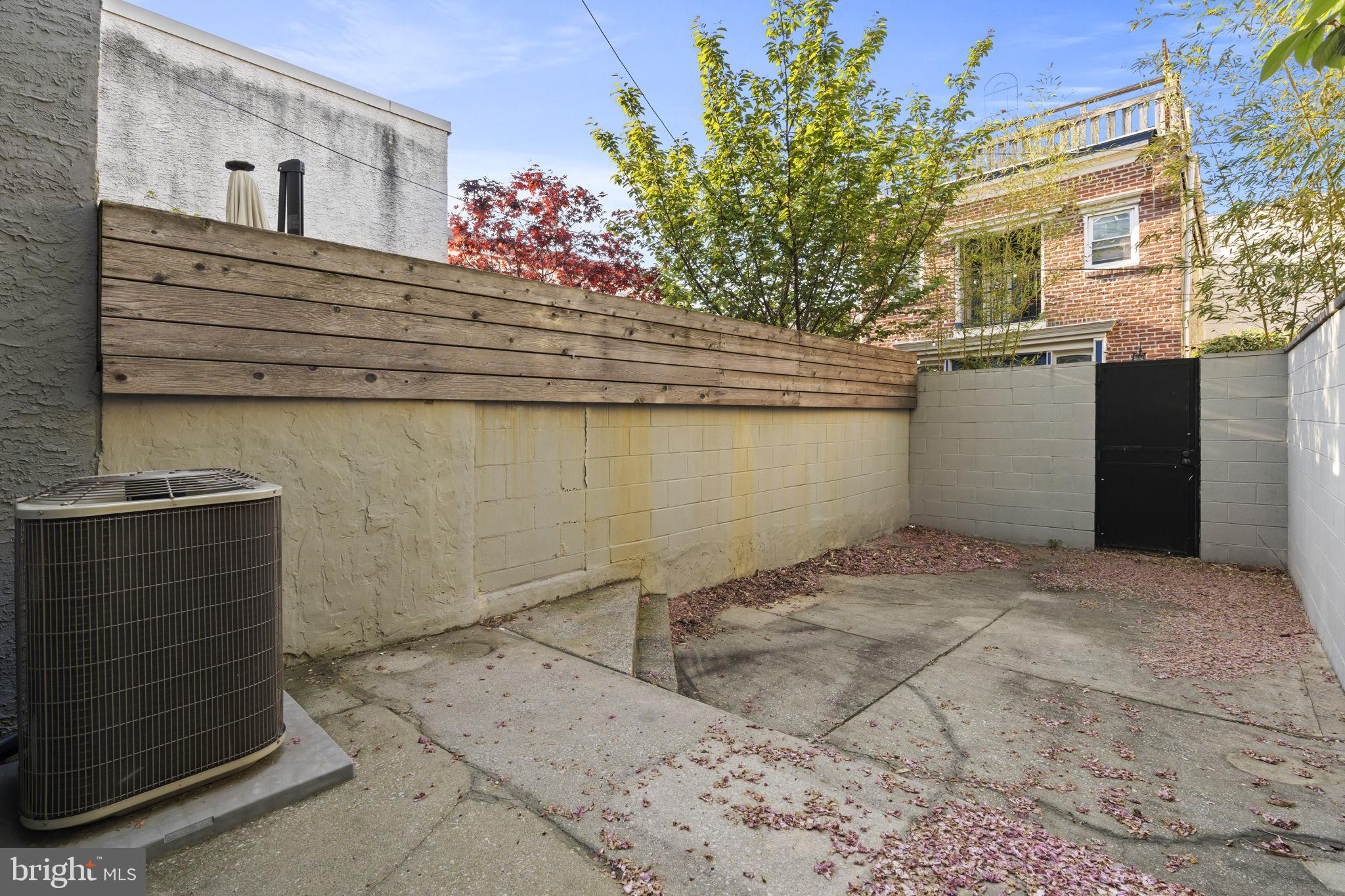 BELLA VISTA - Residential