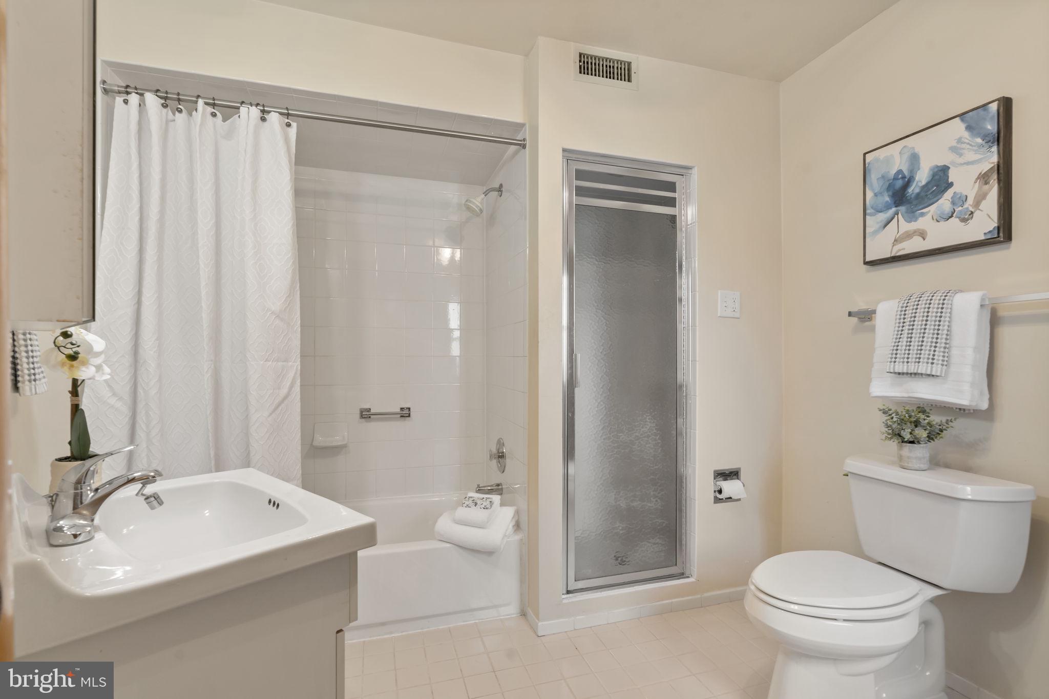 BELLA VISTA - Residential