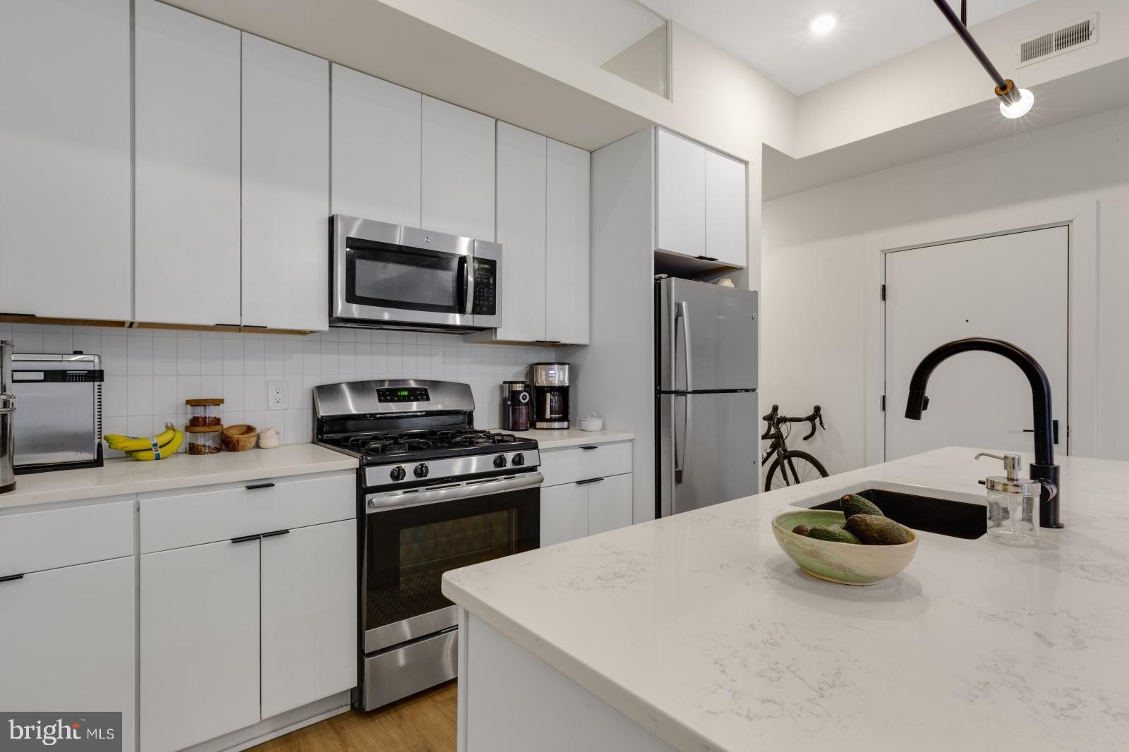 EAST PASSYUNK CROSSING - Residential Lease