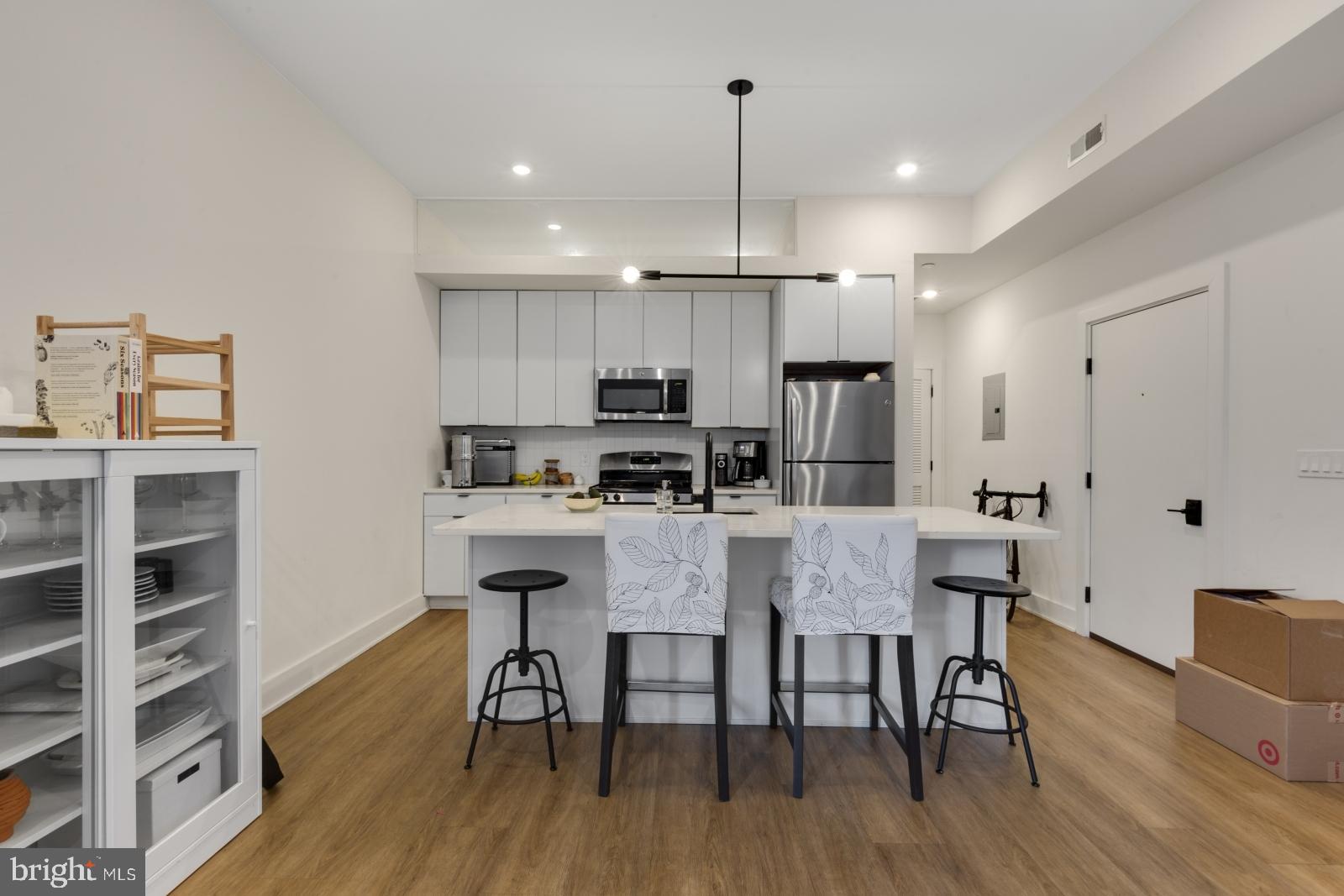 Available Early June:
Welcome to 630 Federal St #304! This is a stunning 2 bedroom, 2 bathroom top floor apartment featuring off-street parking, hardwood floors, recessed lighting, natural light, central air, and in-unit laundry. The bright and airy living area welcomes you home with an open floor plan with tons of room for furniture. The modern kitchen is at the back, separated by an island with counter seating, and comes fully equipped with minimalistic white cabinetry, subway tile backsplash, and stainless steel appliances including a built-in microwave, gas range, dishwasher, and refrigerator. Off of the living room is your first bedroom offering abundant sunlight, a walk-in closet, and a meticulously designed bathroom with Jack & Jill door so you can enter from the bedroom or the living room. The second bedroom is on the opposite end of the unit, complete with two large closets an ensuite bathroom with modern subway tile bathtub and slate gray tiling floor. There's in-unit laundry and Central A/C for added convenience. Enjoy bike storage and optional attached-garage parking for an additional fee, when available. Call today! Please note: photos are from a similar unit within the building; exact layouts & finishes may vary.
Lease Terms:
Generally, 1st month, 12th month, and 1 month security deposit due at, or prior to, lease signing. Other terms may be required by Landlord. $55 application fee per applicant. Pets are conditional on owner's approval and may require an additional fee, if accepted. (Generally, $500/dog and $250/cat). Tenants responsible for: electricity, gas, cable/internet, and a $60/month flat water fee. Off-street garage parking spot, when available, is $225/month. Landlord Requirements: Applicants to make 3x the monthly rent in verifiable net income, credit history to be considered (i.e. no active collections), no evictions within the past 4 years, and must have a verifiable rental history with on-time rental payments. Exceptions to this criteria may exist under the law and will be considered.