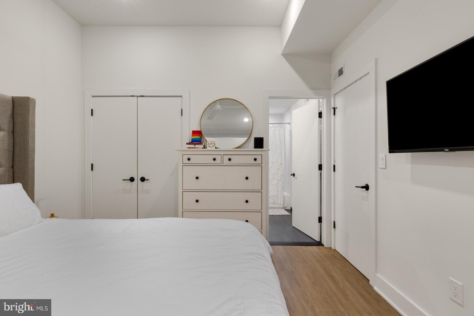 EAST PASSYUNK CROSSING - Residential Lease