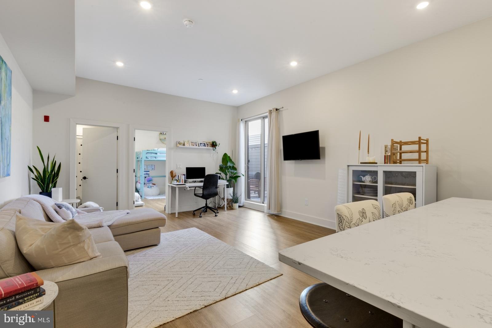 EAST PASSYUNK CROSSING - Residential Lease