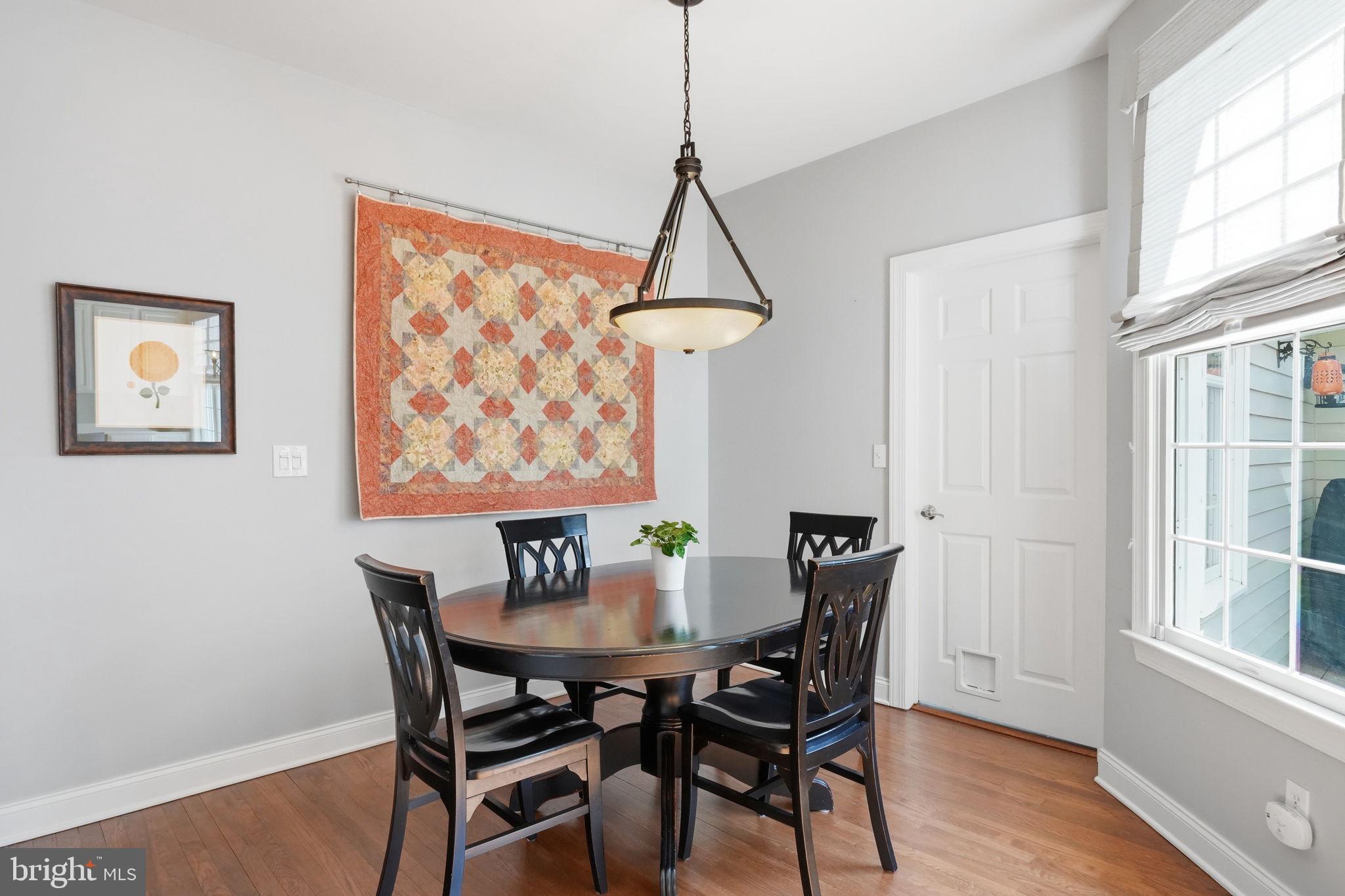 NEWTOWN WALK - Residential