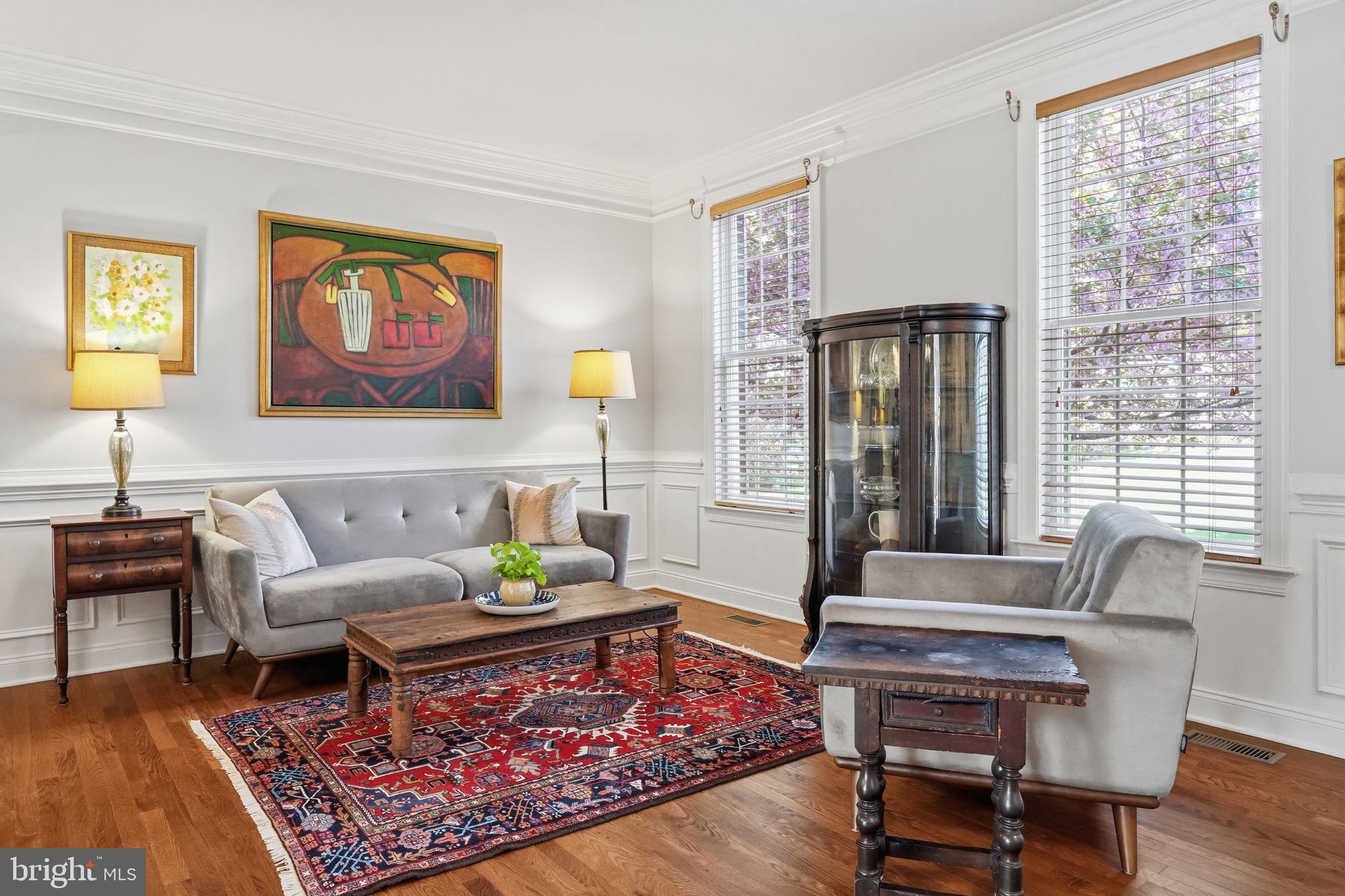 NEWTOWN WALK - Residential