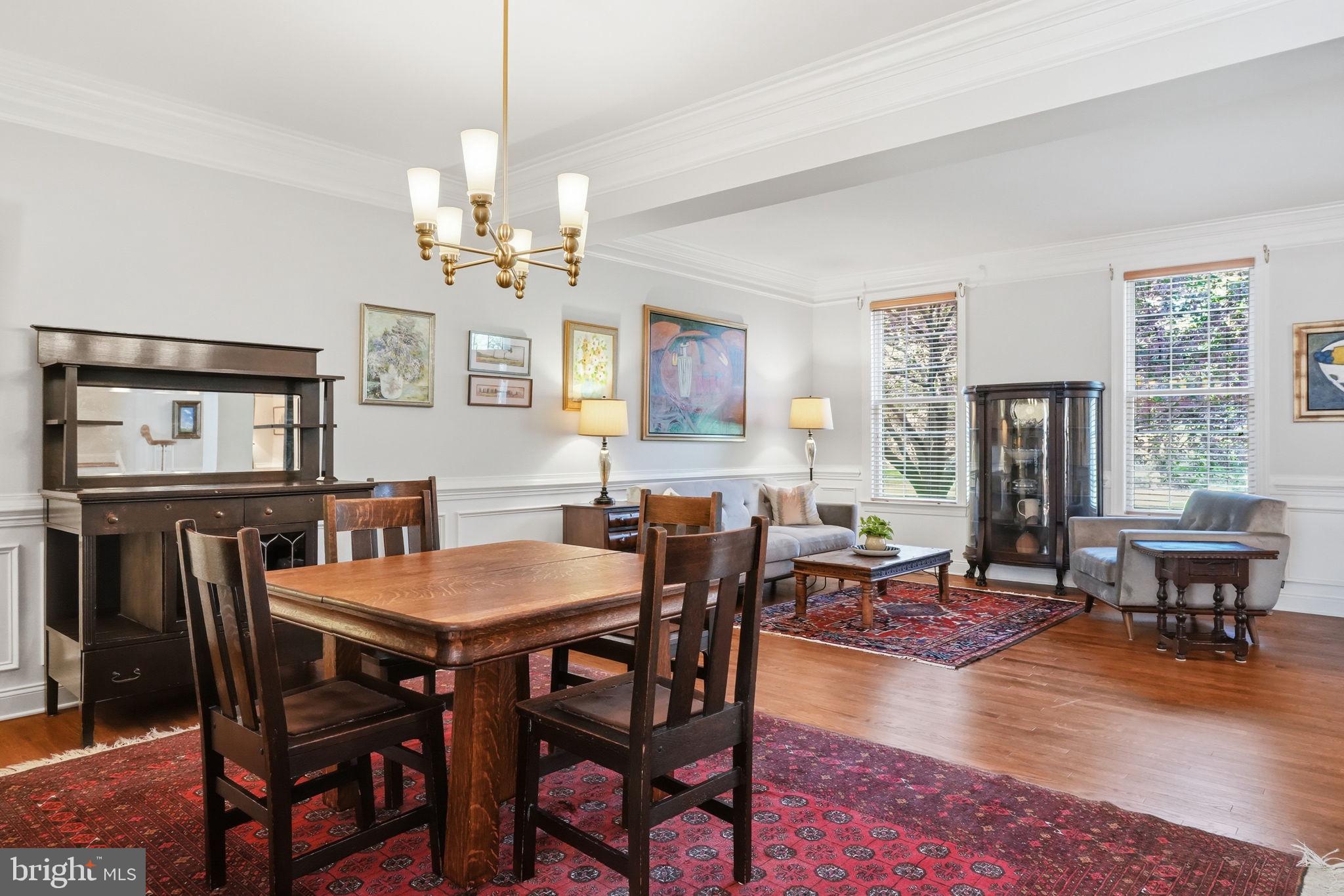 NEWTOWN WALK - Residential