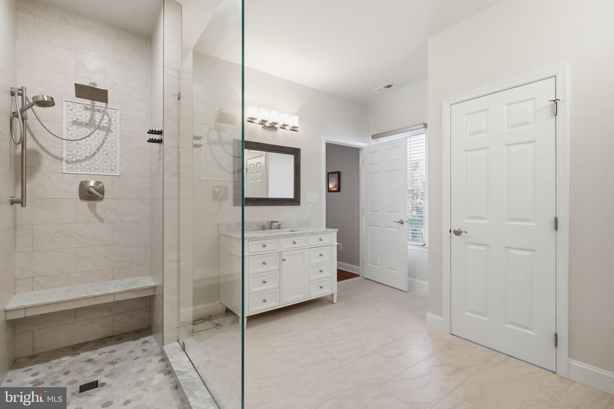 NEWTOWN WALK - Residential