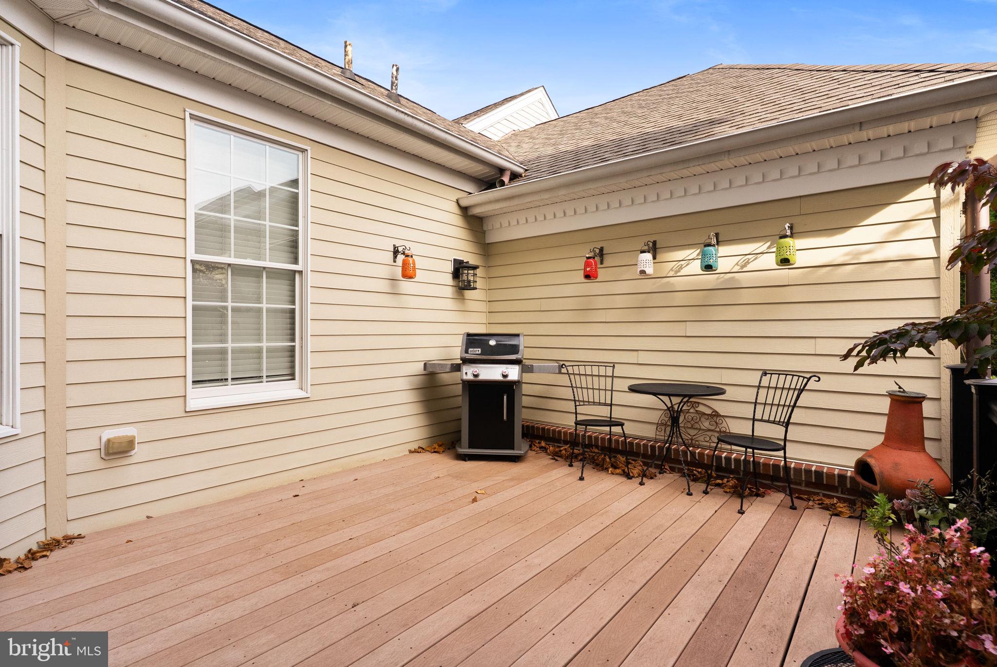 NEWTOWN WALK - Residential