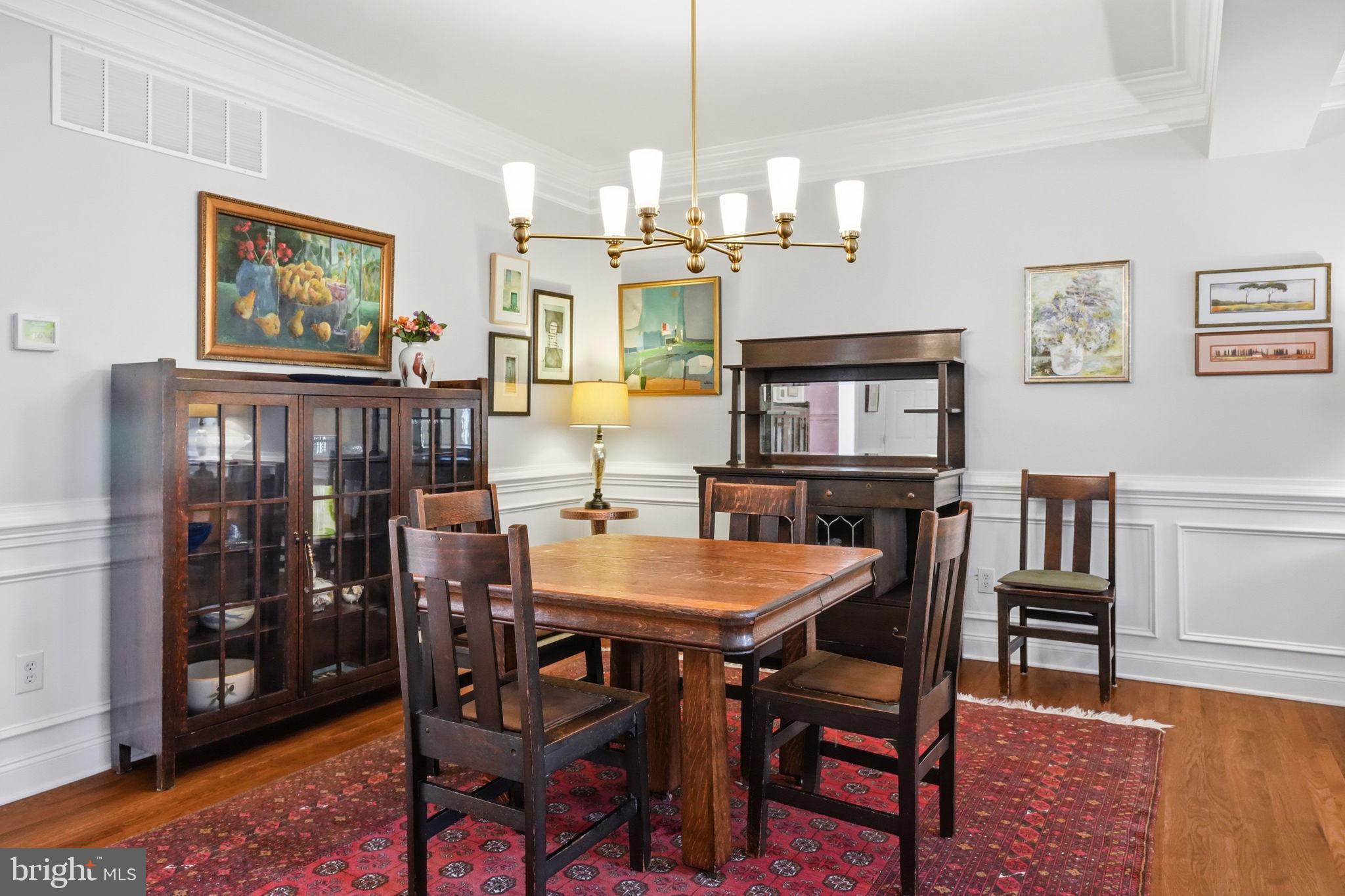 NEWTOWN WALK - Residential