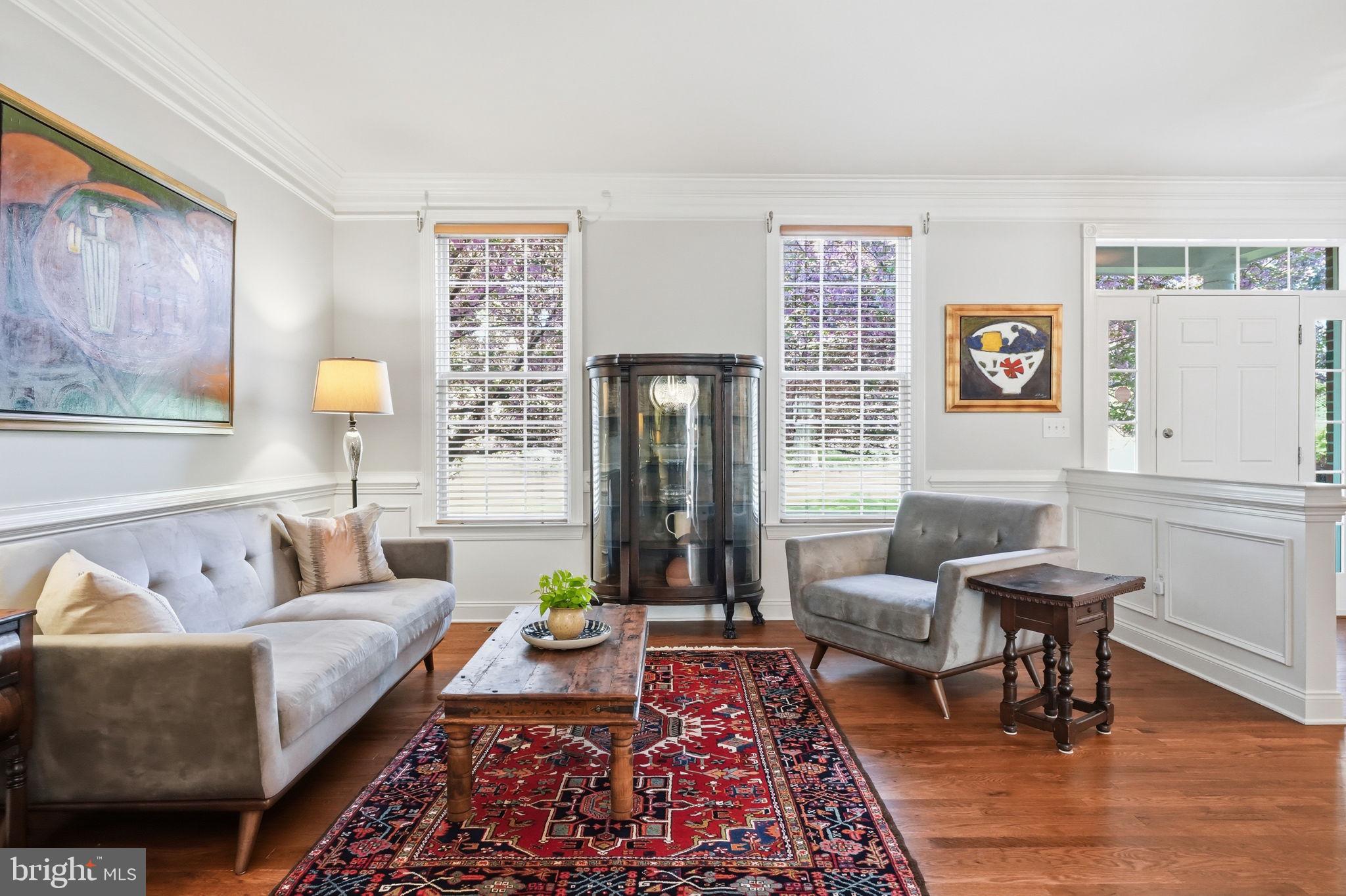 NEWTOWN WALK - Residential